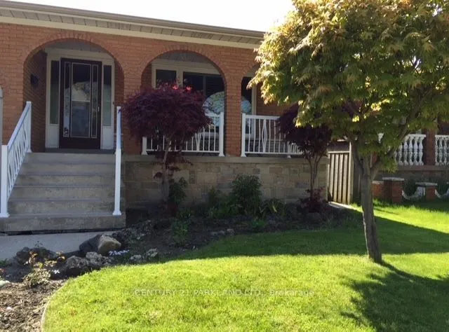 Detached Home For Lease | E13545634