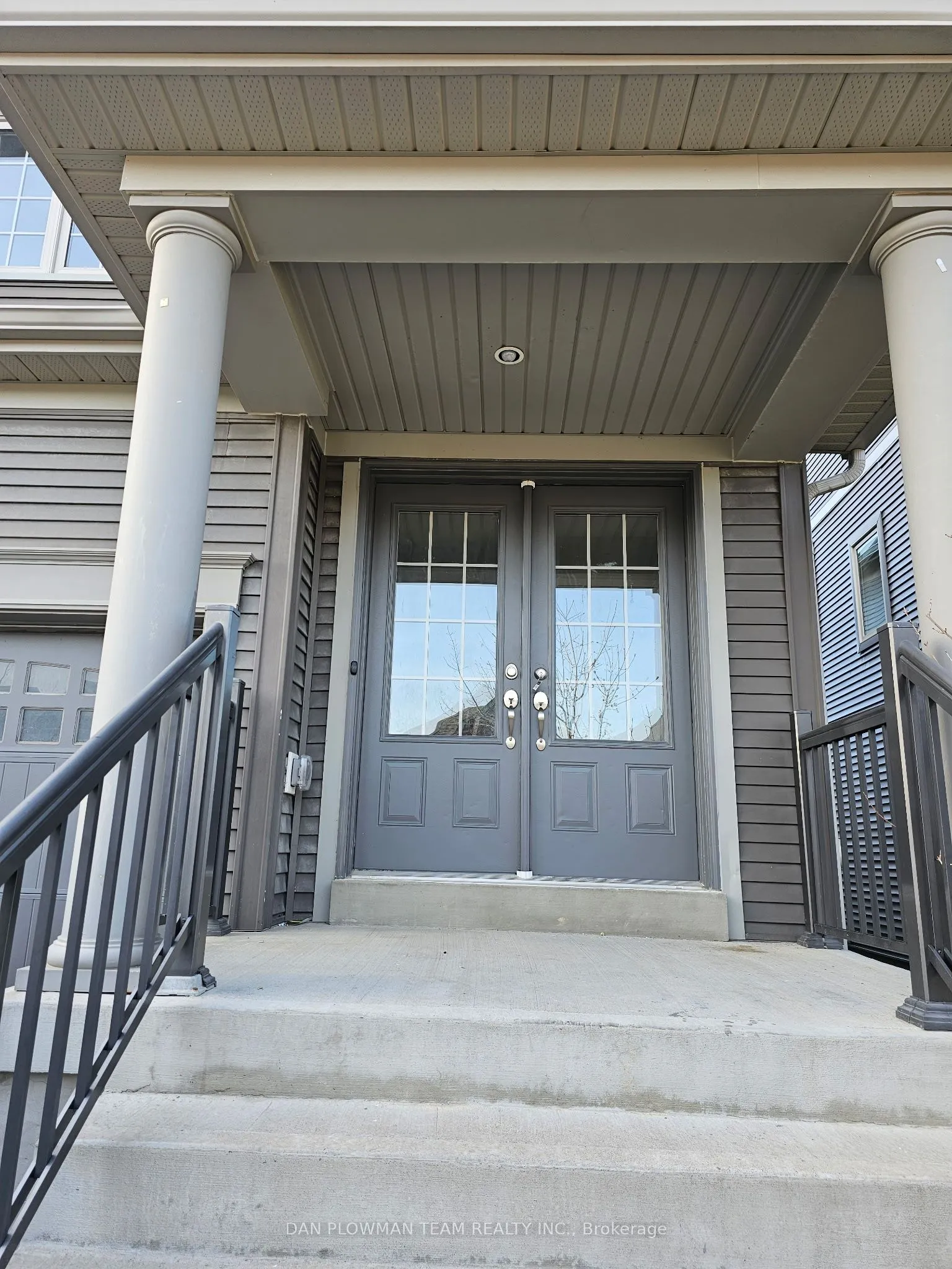 Semi-Detached Home For Lease | E13546272