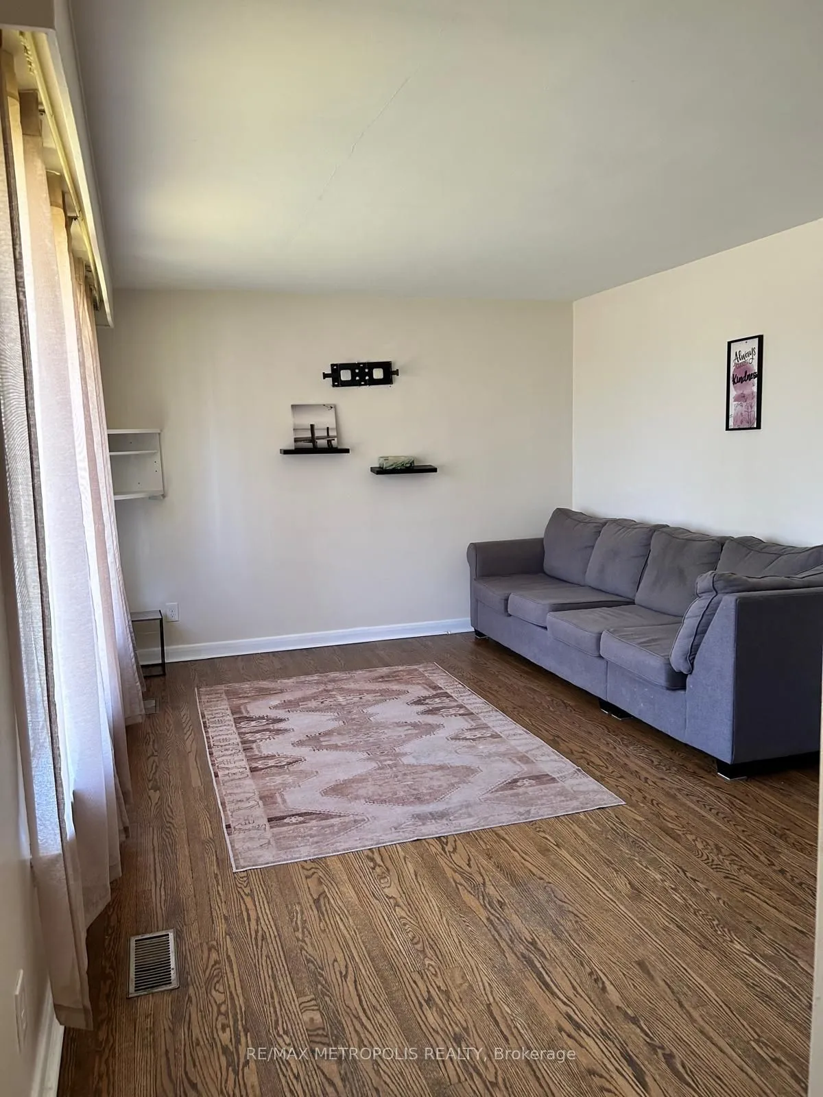 Detached Home For Lease | E13548900