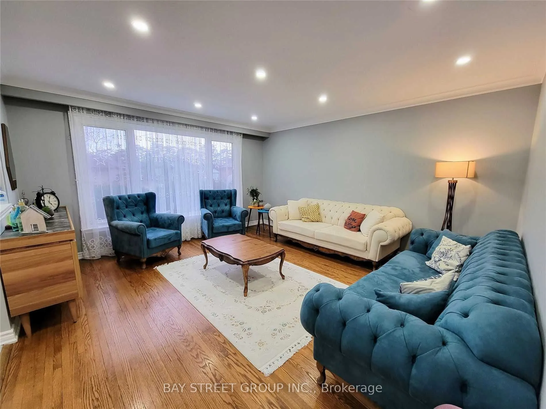 Detached Home For Lease | E13549670