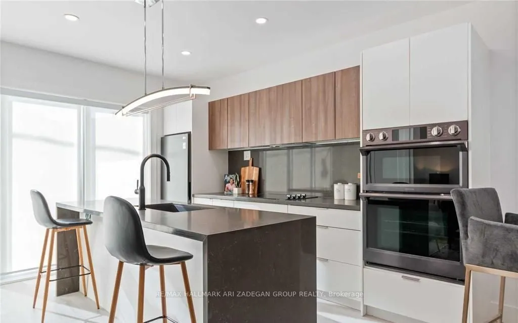 Triplex For Lease | E13549790