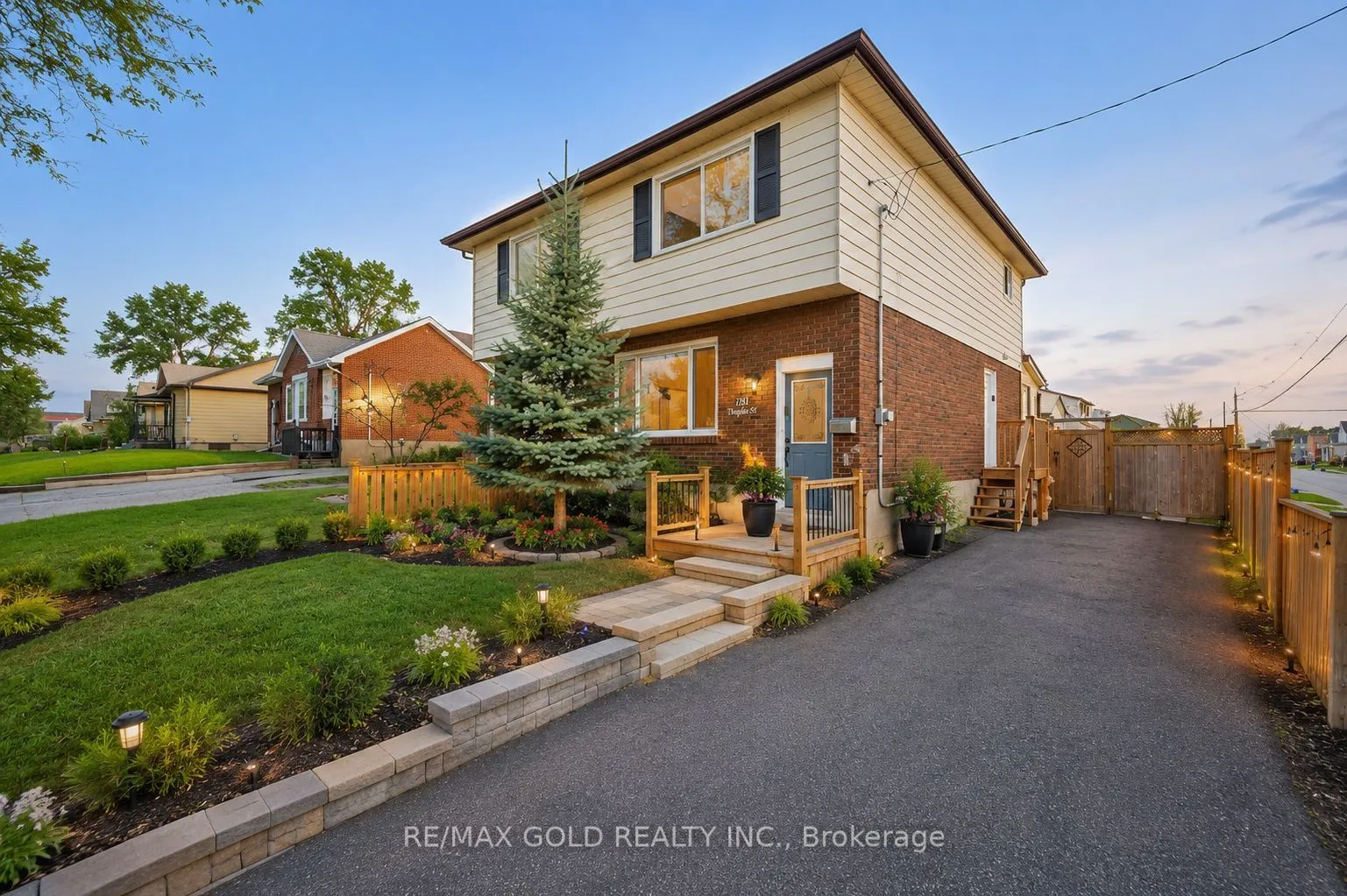 Semi-Detached Home For Sale | E13555406