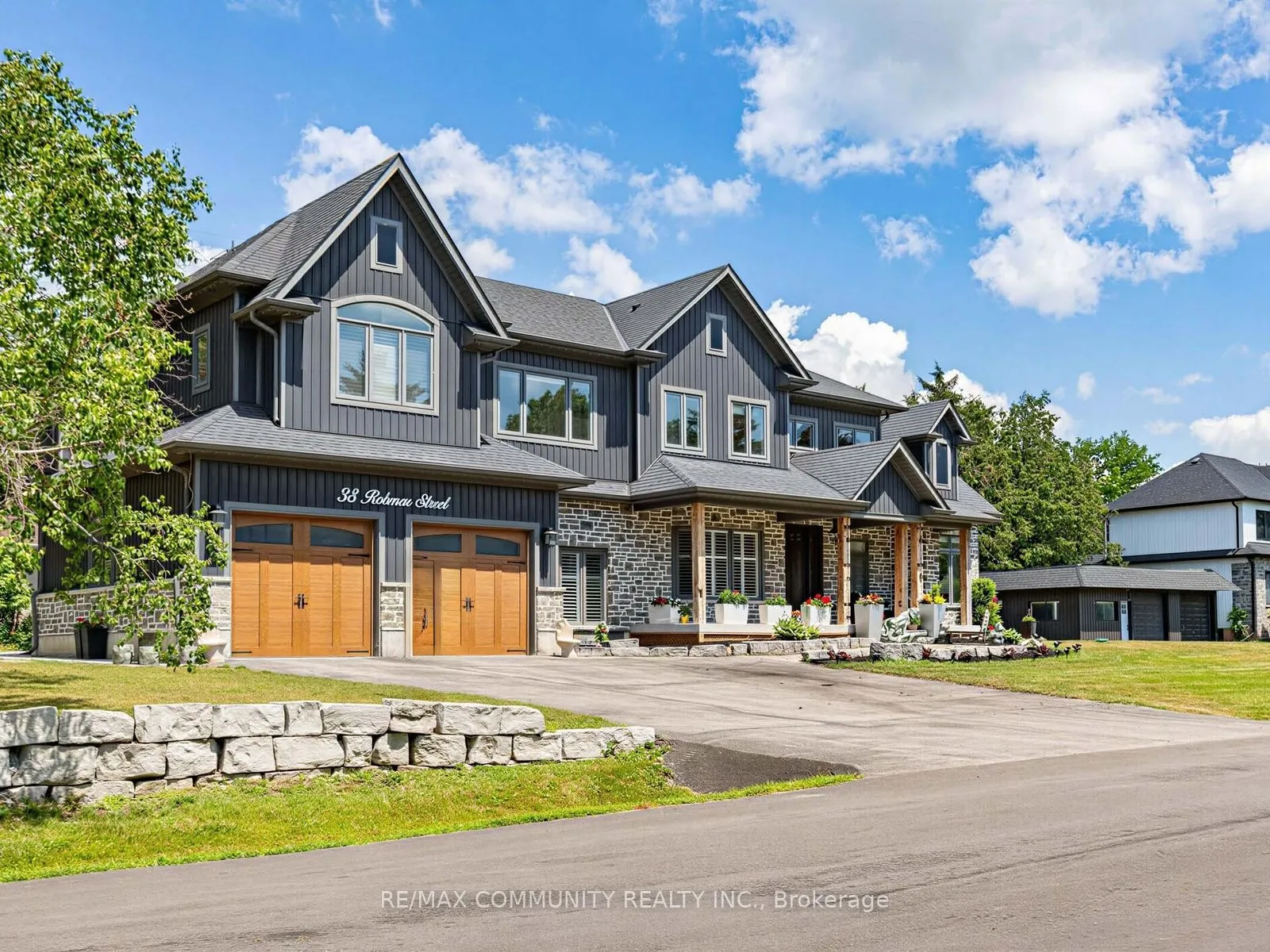 Detached Home For Sale | E13559070