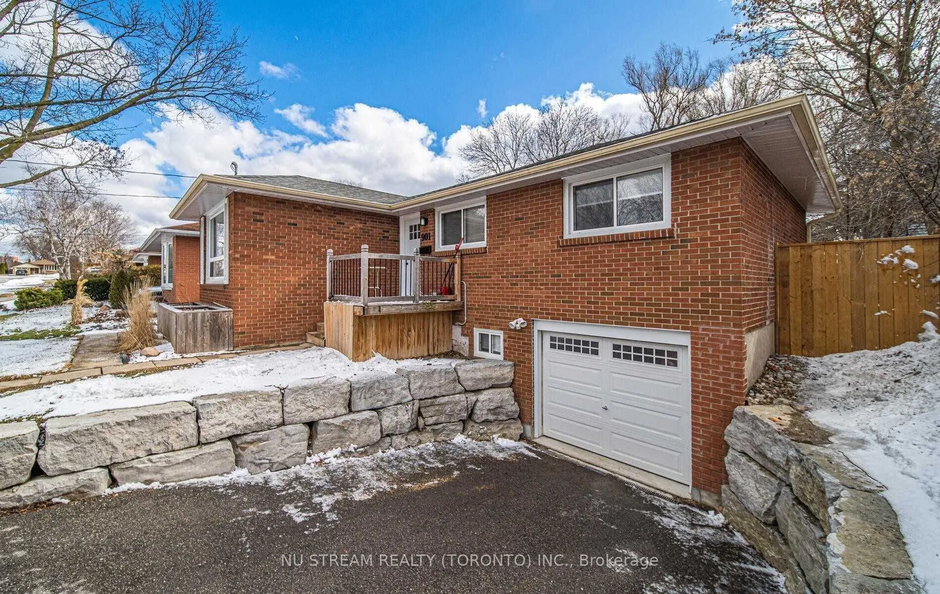 Detached Home For Lease | E13559590