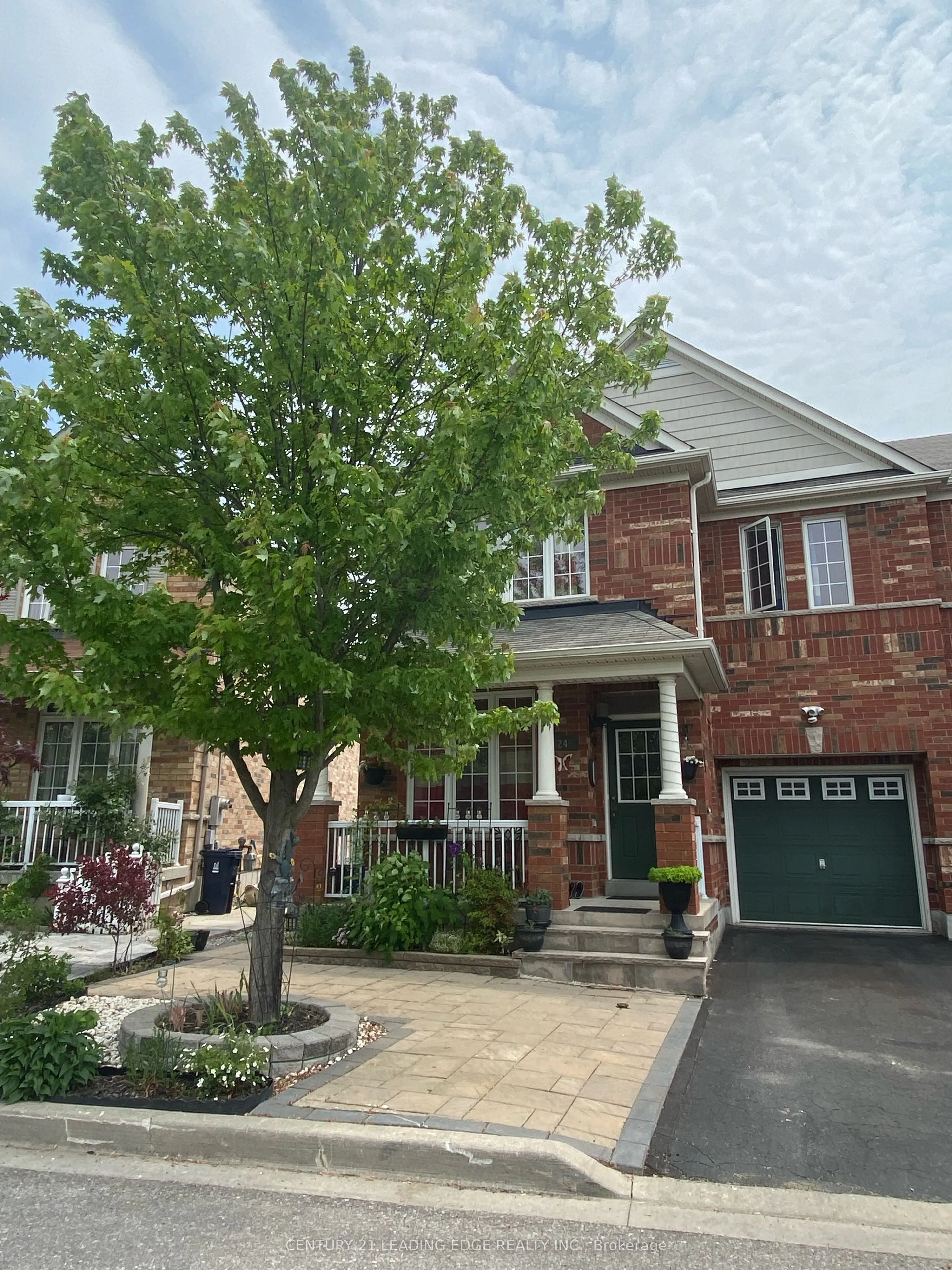 Semi-Detached Home For Lease | E13564144