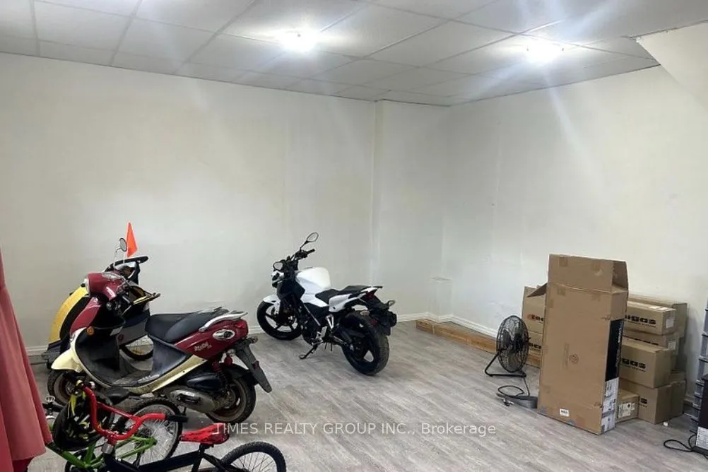 Property For Lease | E13566336
