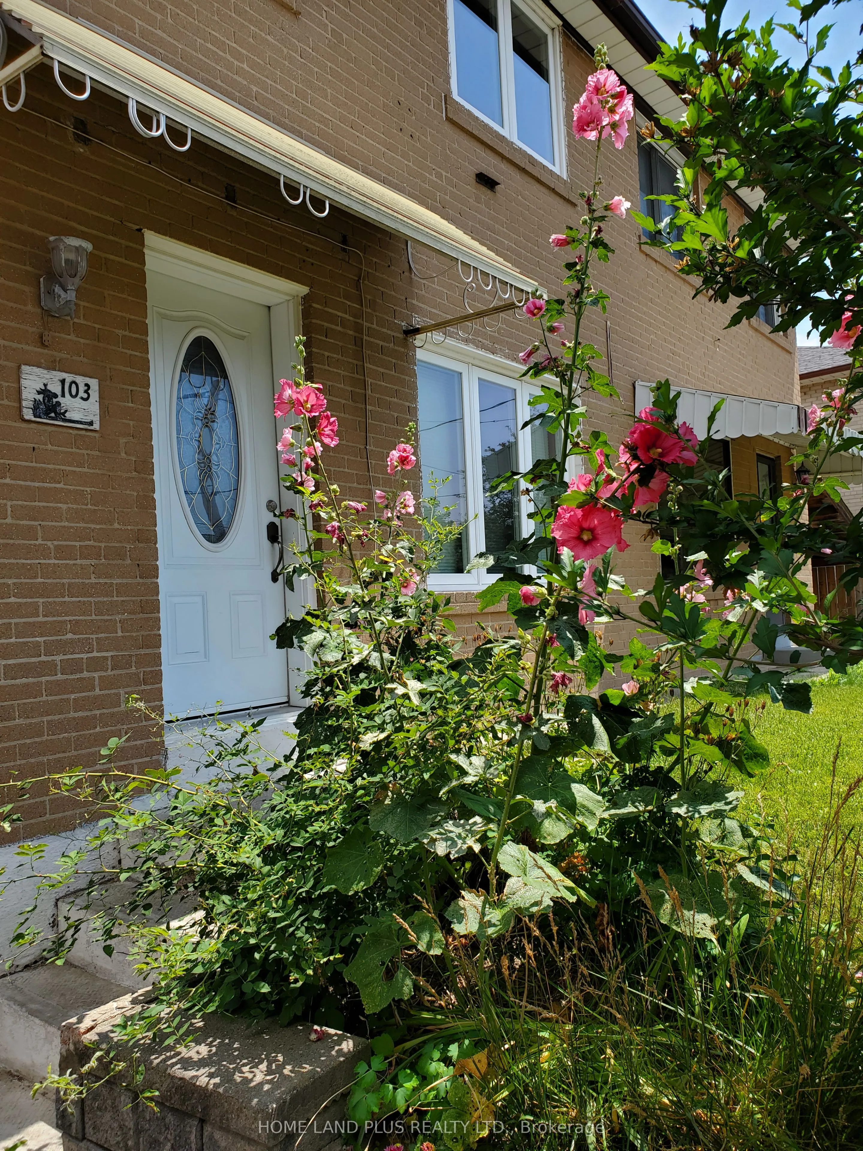 Semi-Detached Home For Sale | E13567154