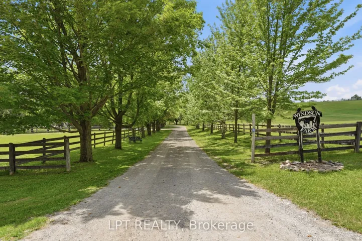 Long Private Drive