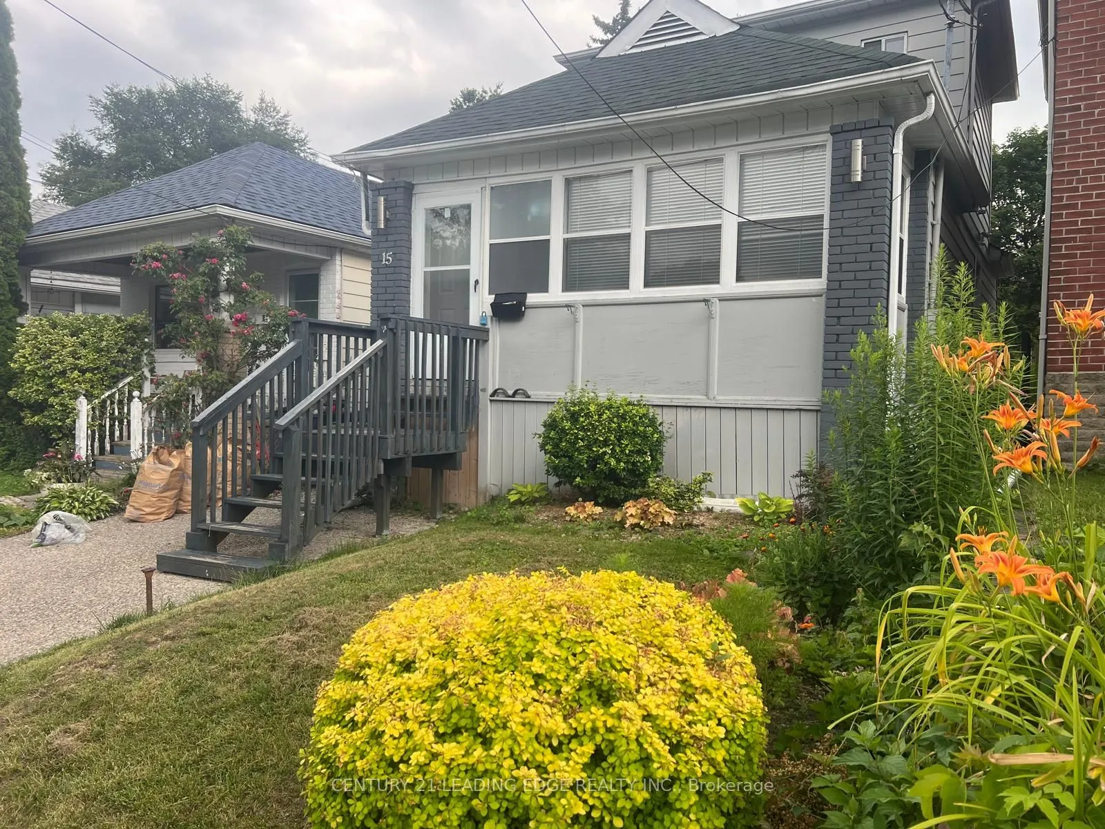 Detached Home For Lease | E13578746