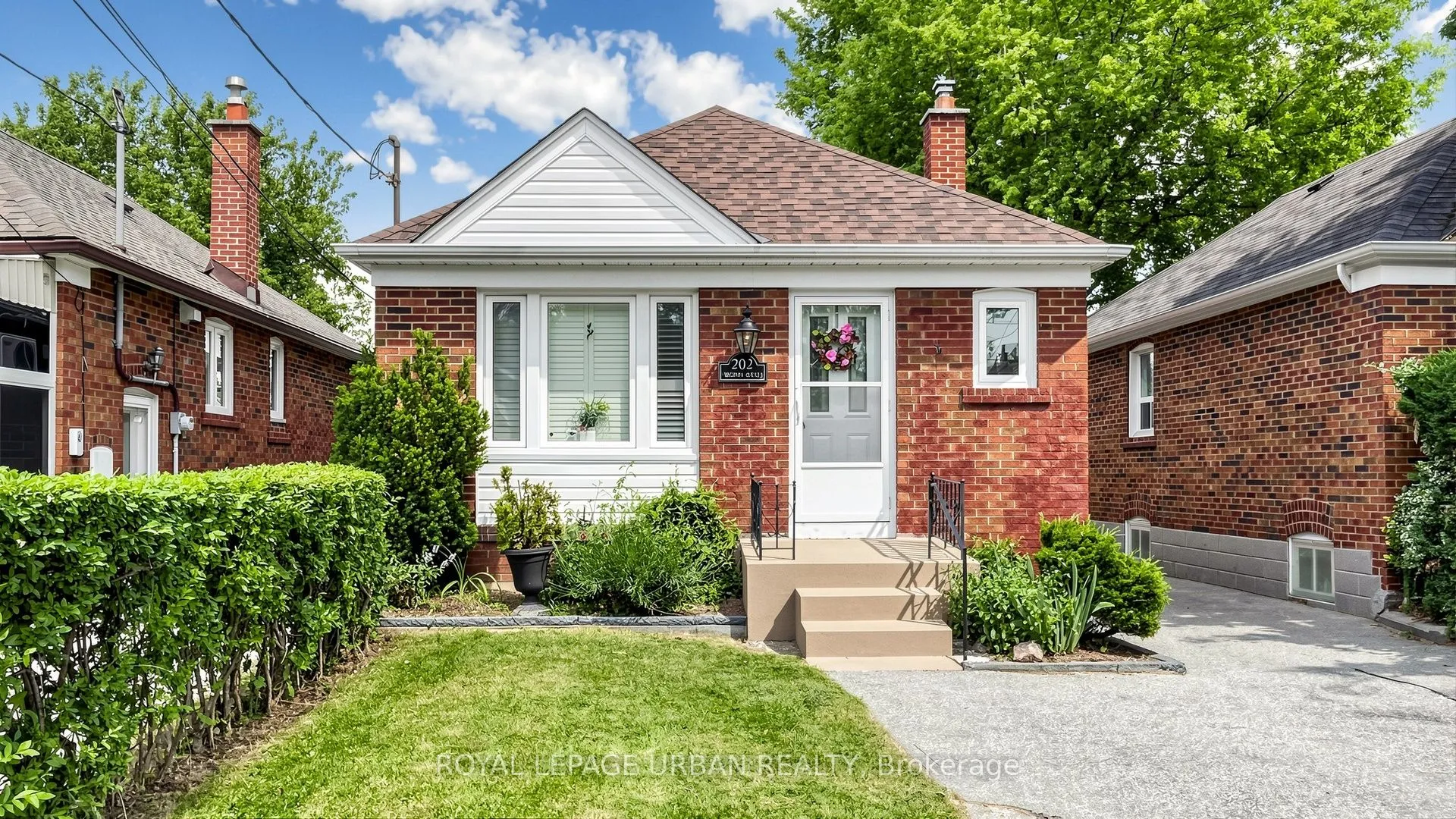 Detached Home For Sale | E13582732