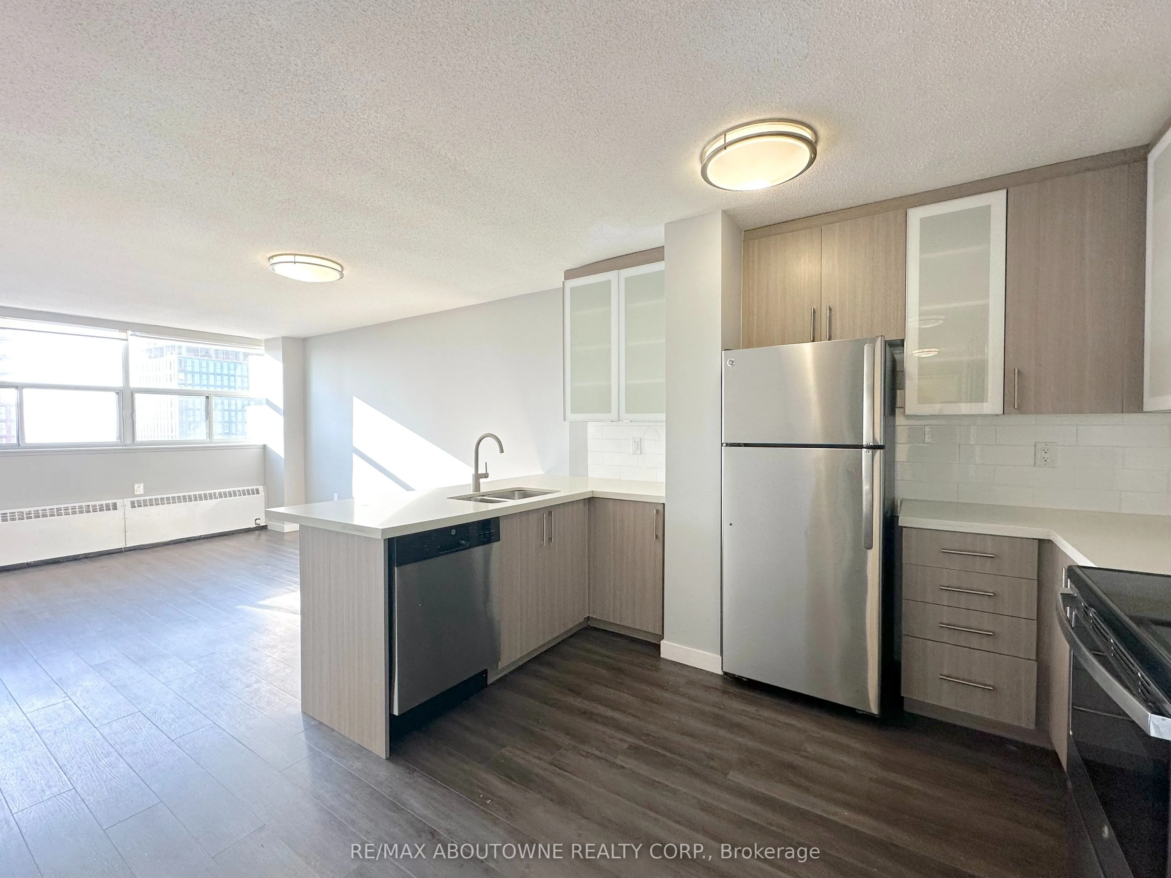 Link Property For Lease | E13587088