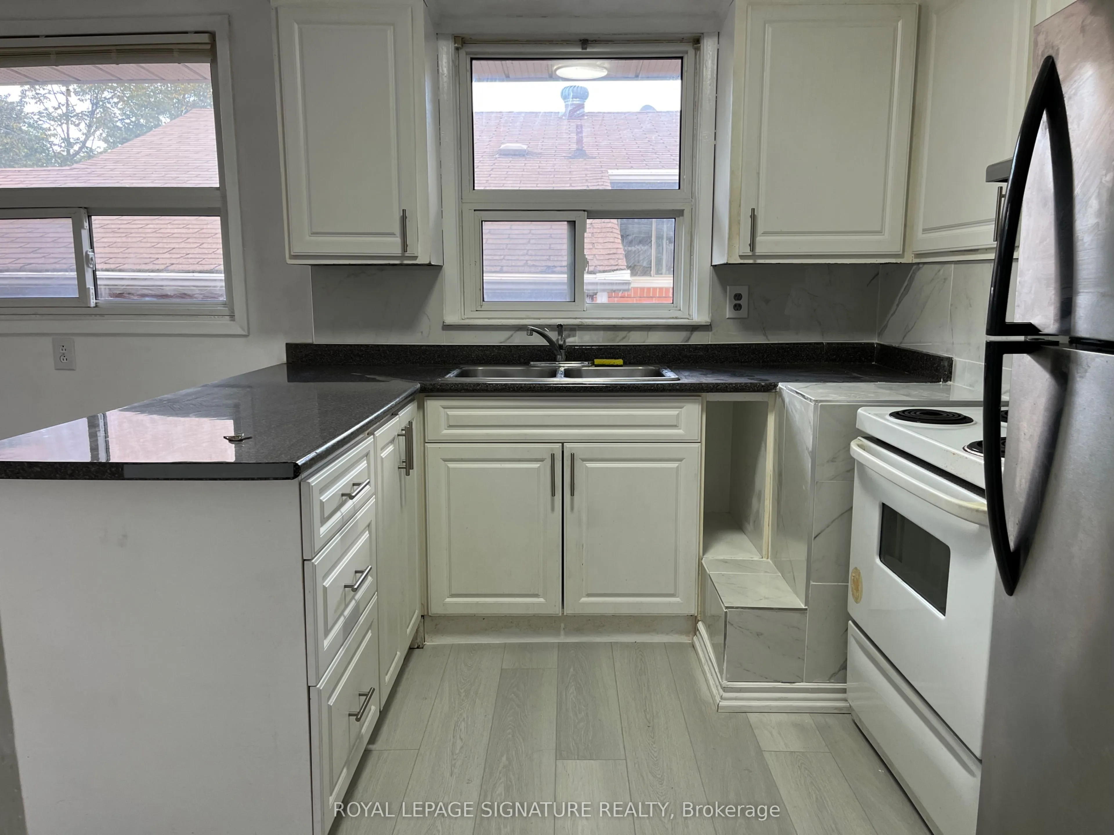 Detached Home For Lease | E13590106