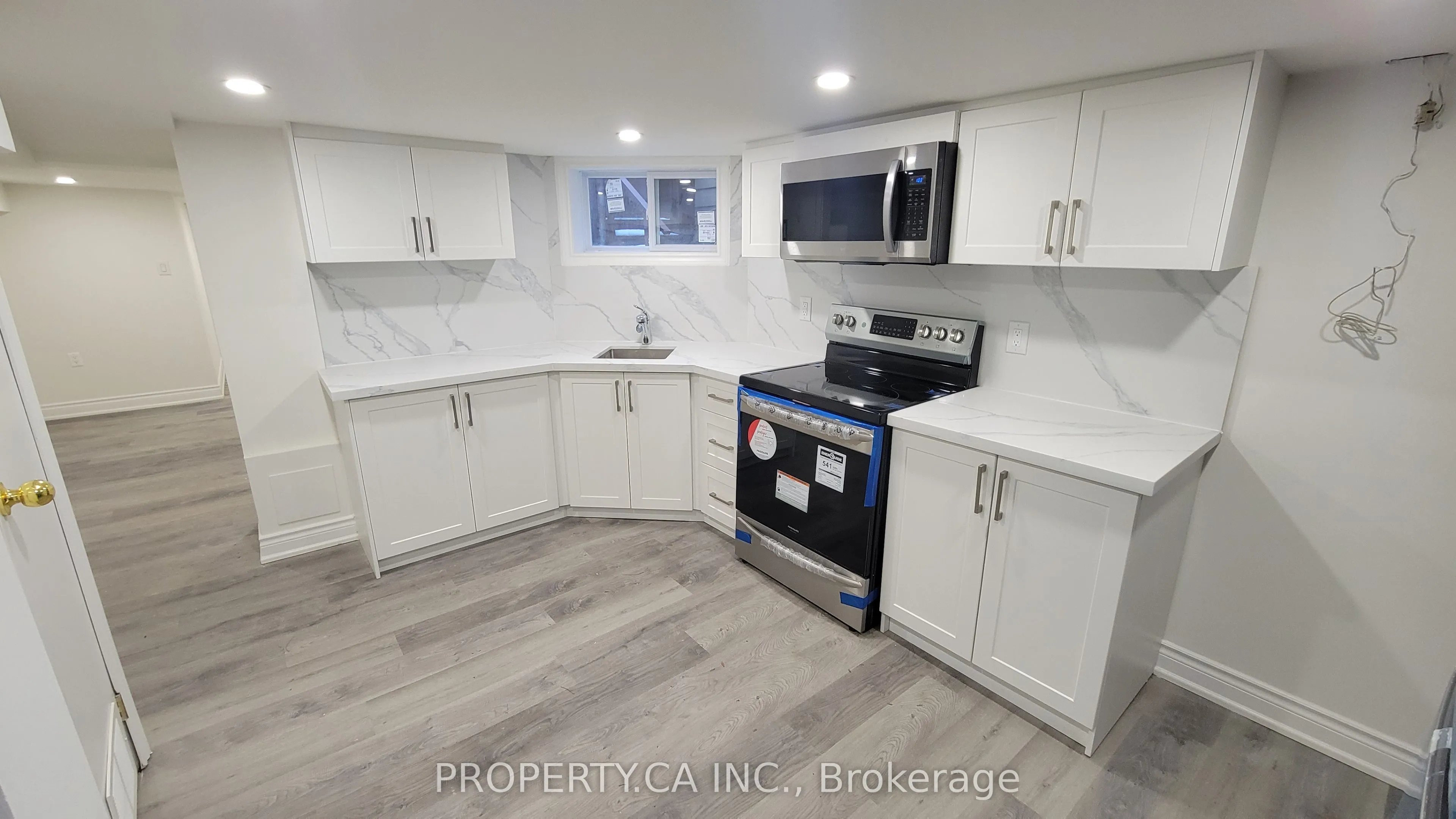 Semi-Detached Home For Lease | E13592648