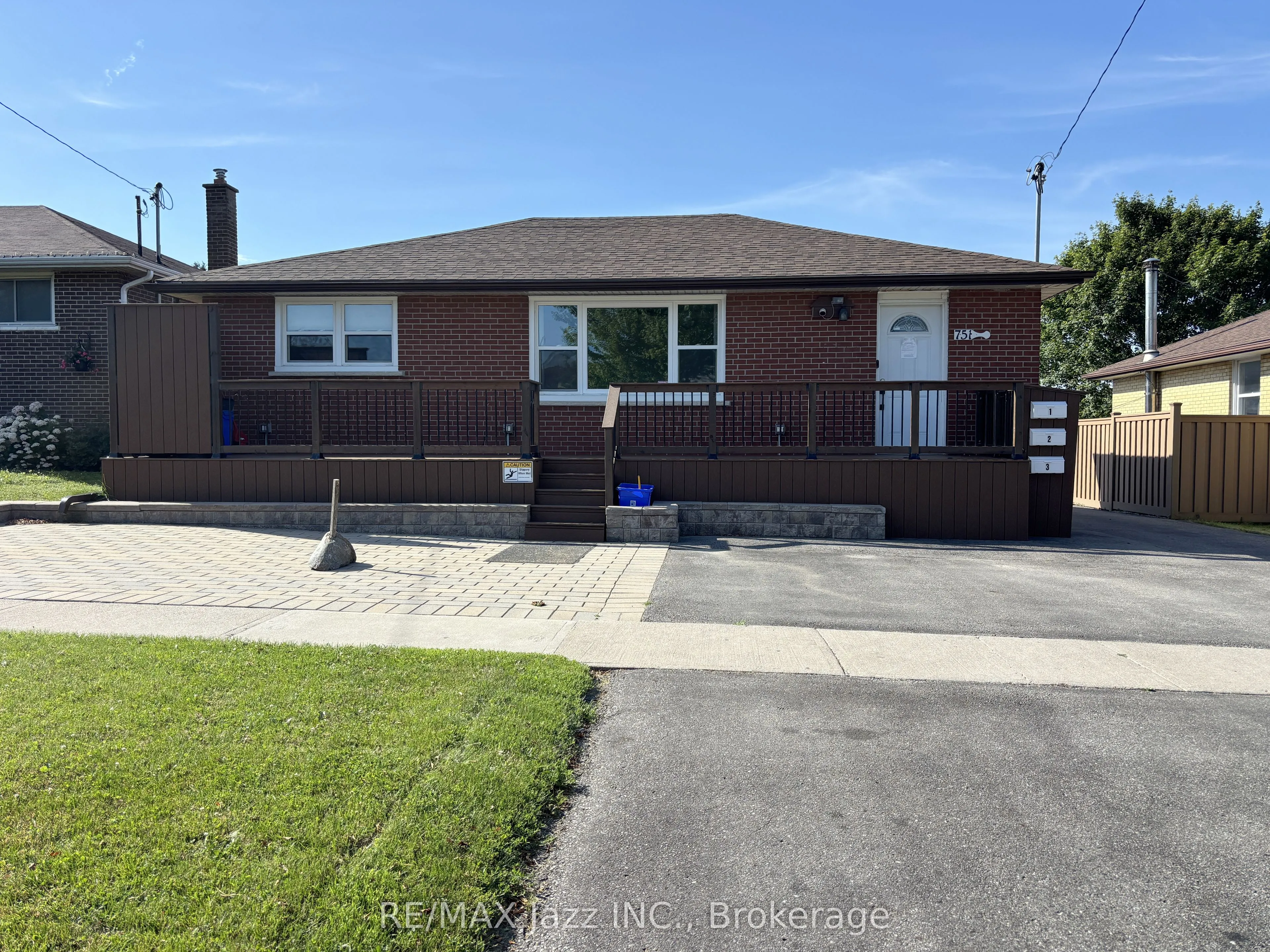 Duplex For Lease | E13594726