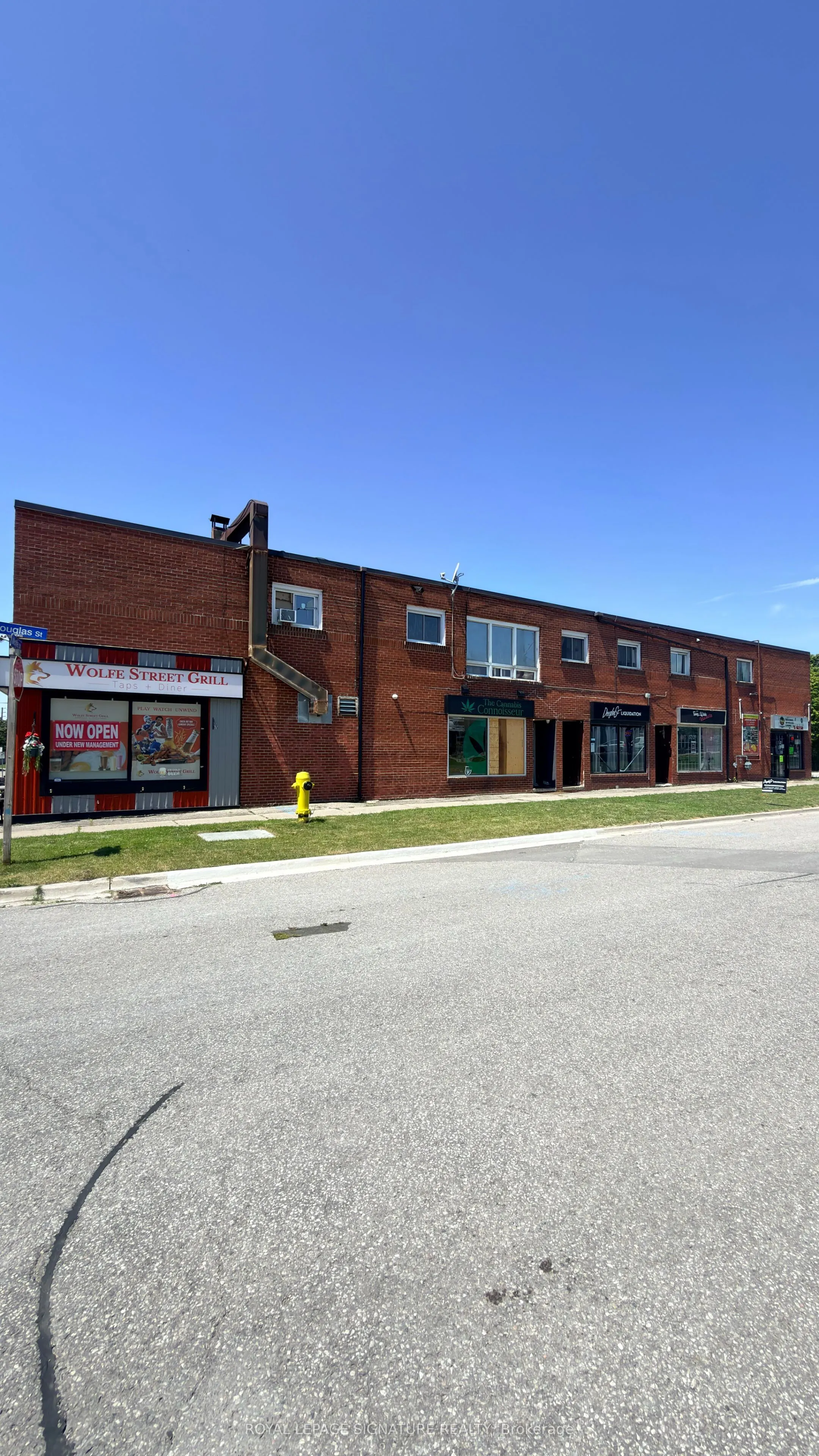 Multiplex For Lease | E13595126