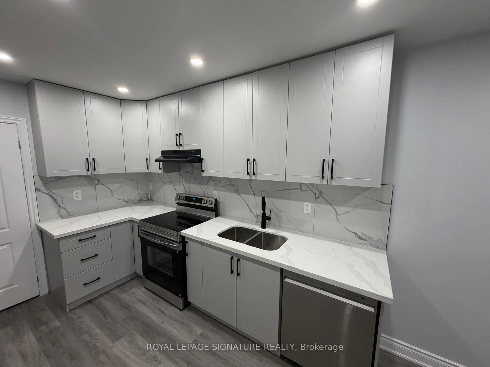 Detached Home For Lease | E13597798