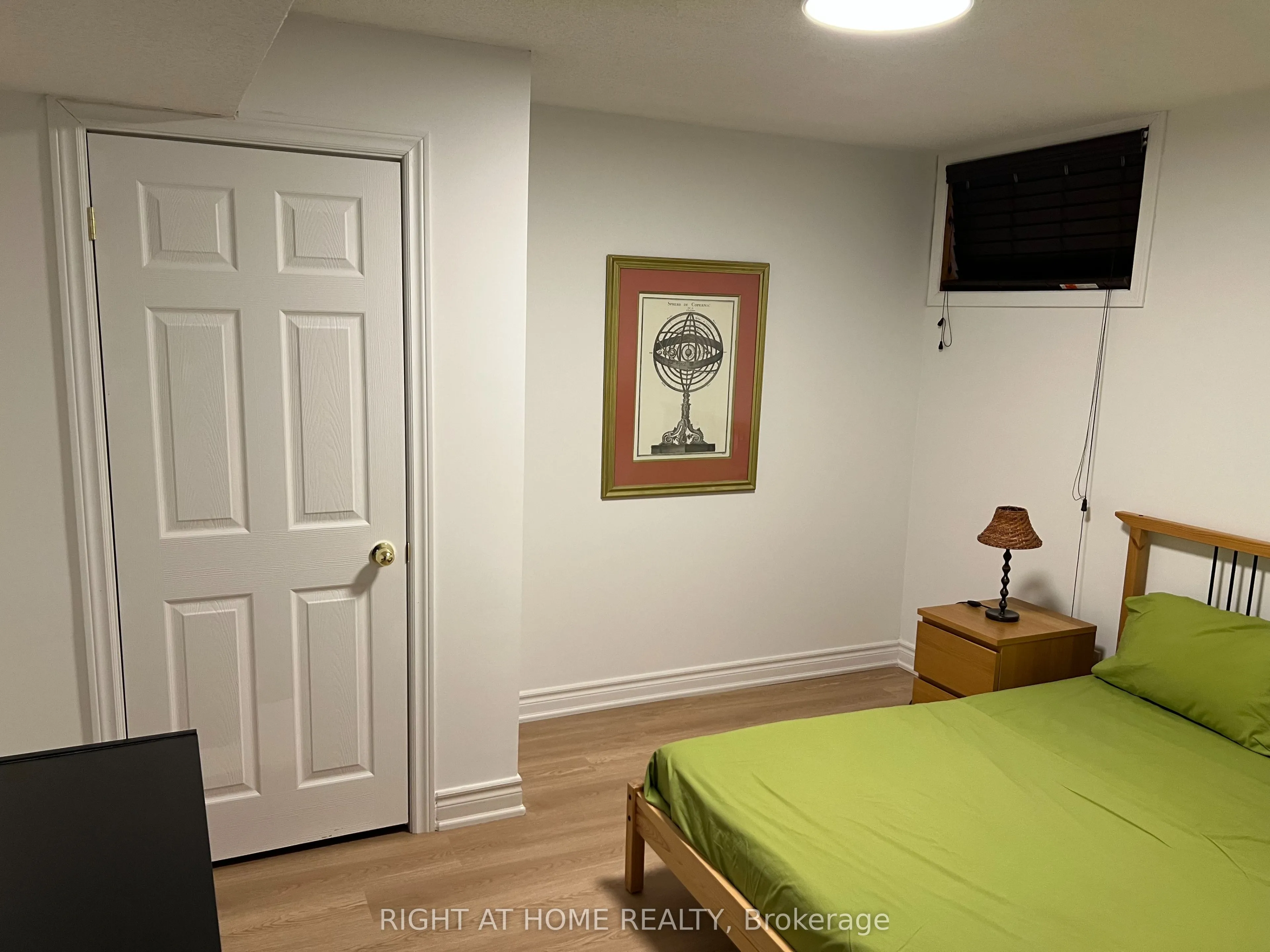Detached Home For Lease | E13598596