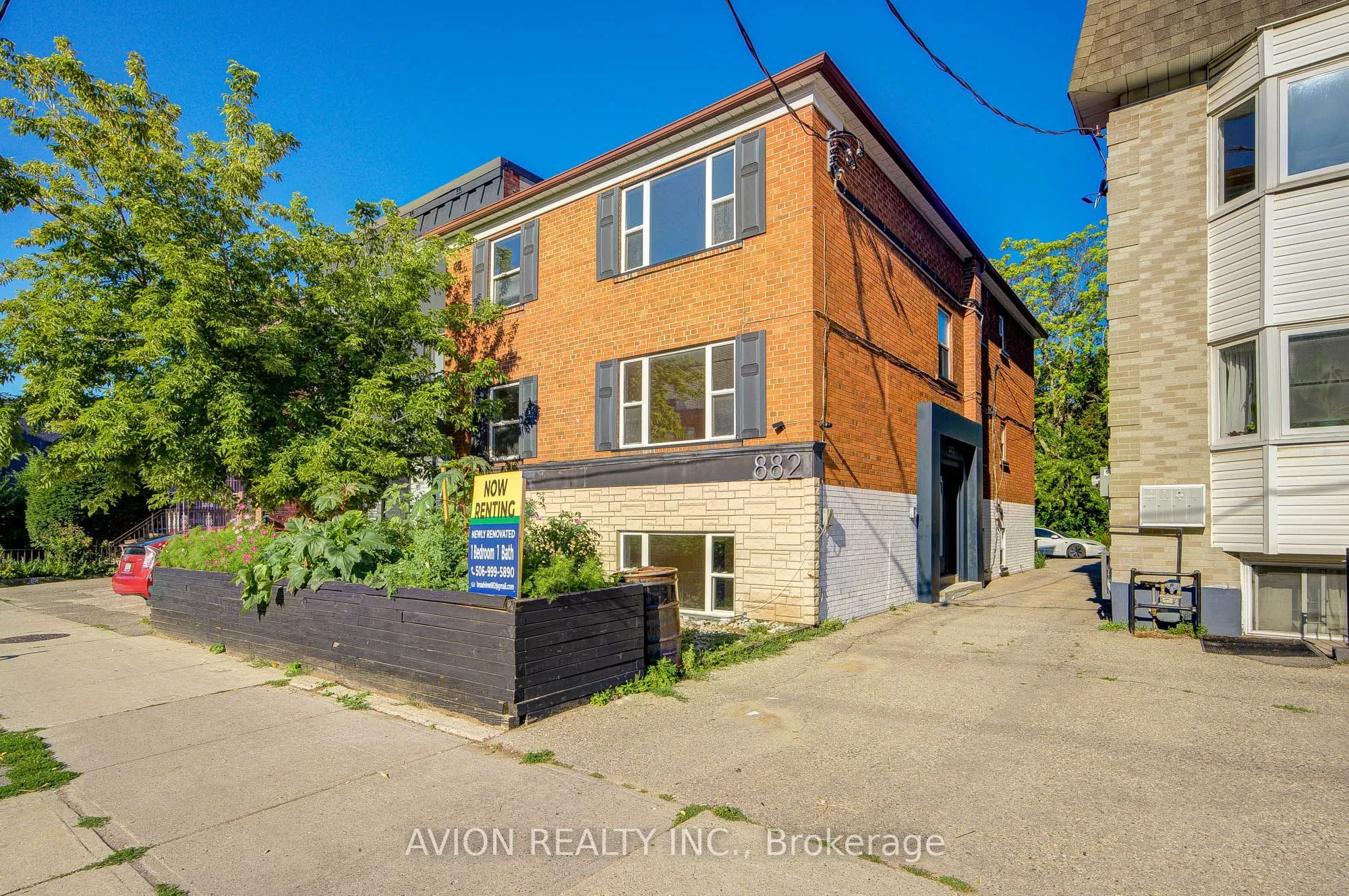 Multiplex For Lease | E13601188