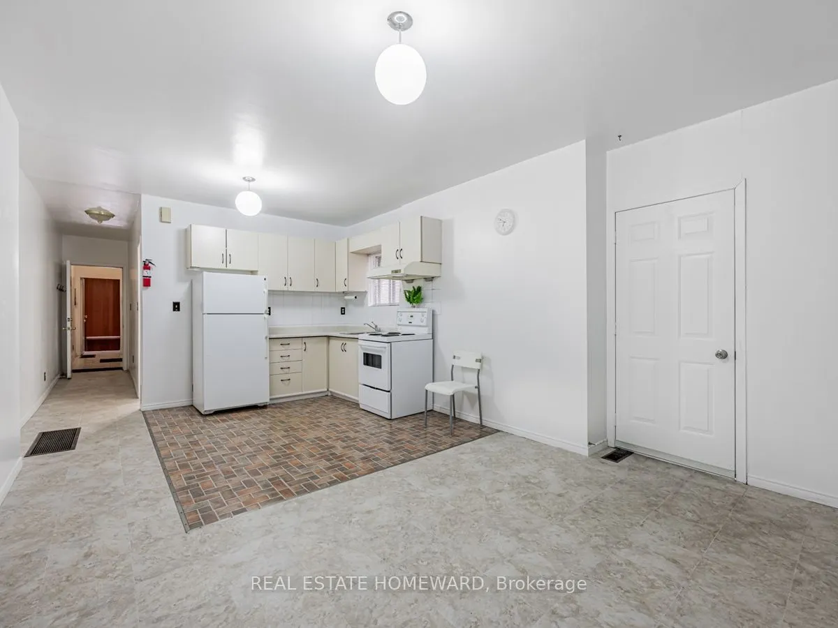 Property For Lease | E13607298