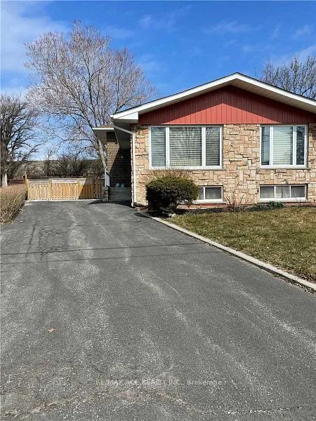Detached Home For Lease | E13607740