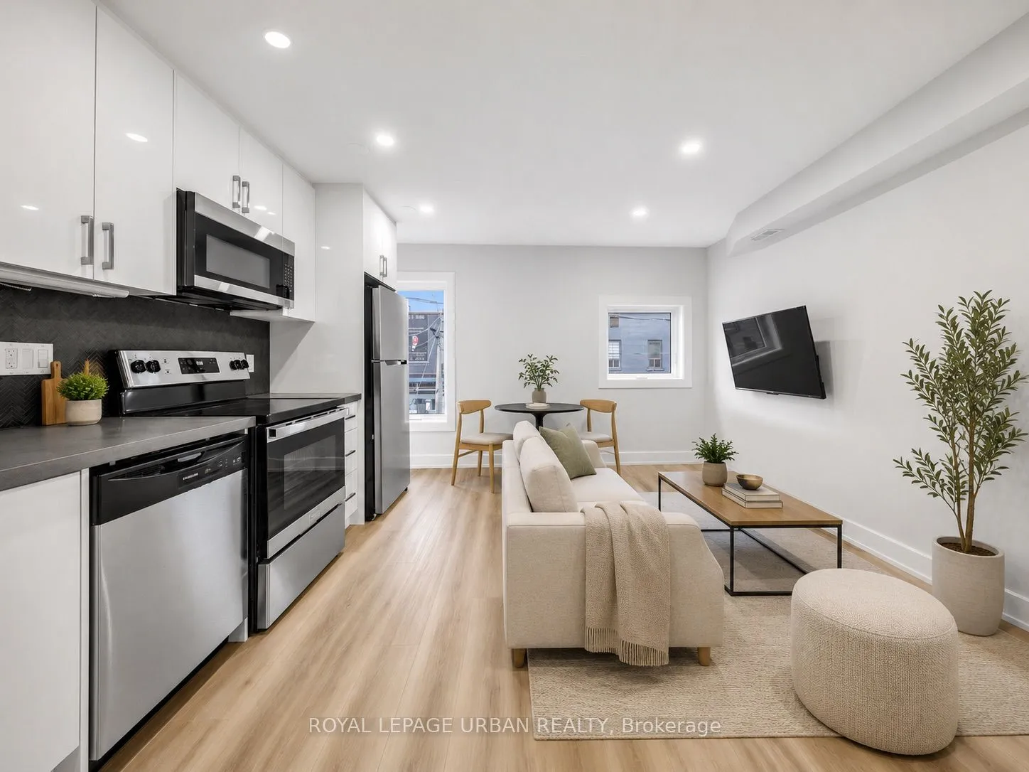 Property For Lease | E13617252