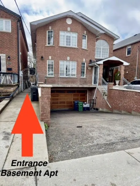 Detached Home For Lease | E13627206