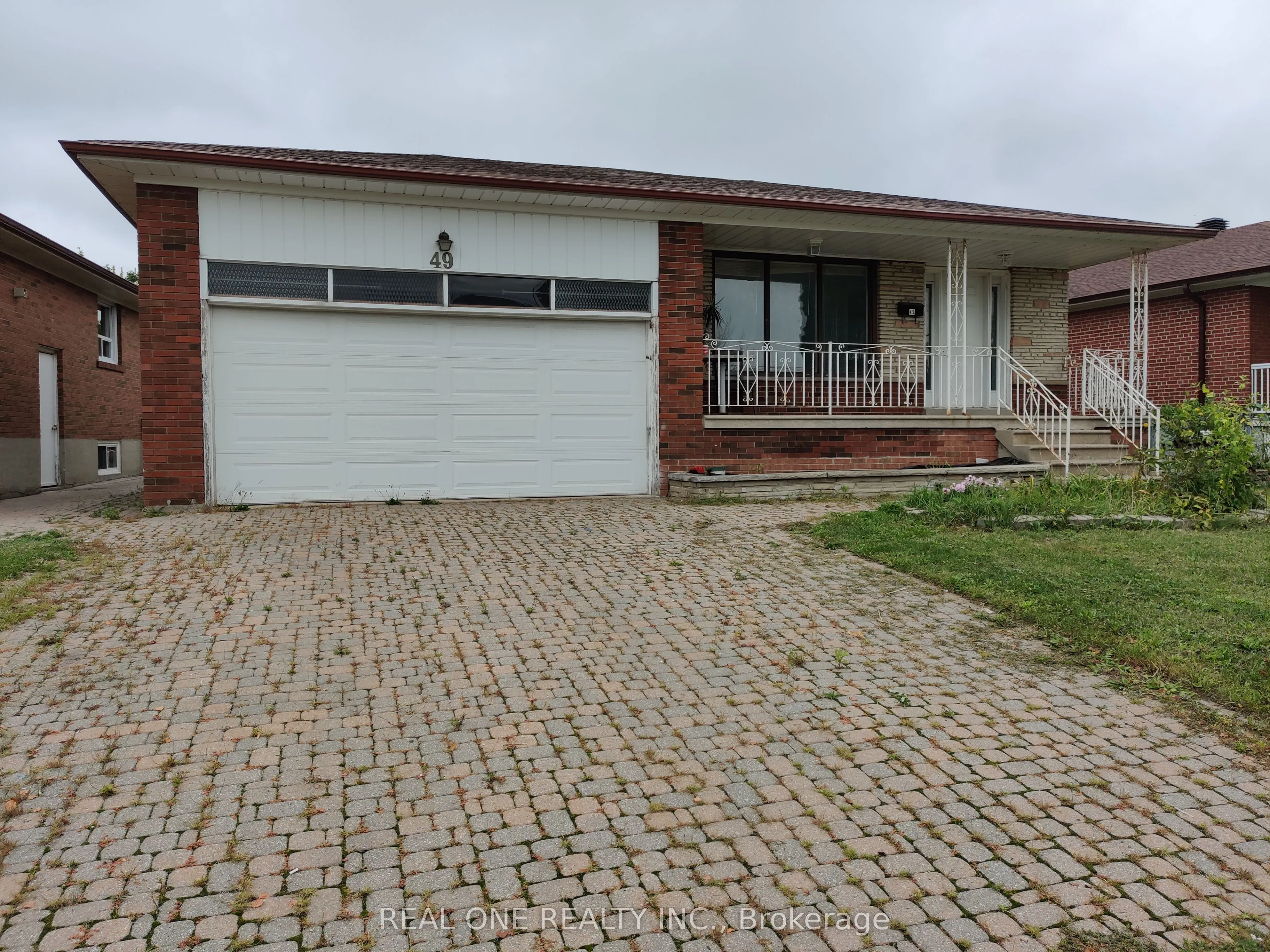 Detached Home For Lease | E13629244