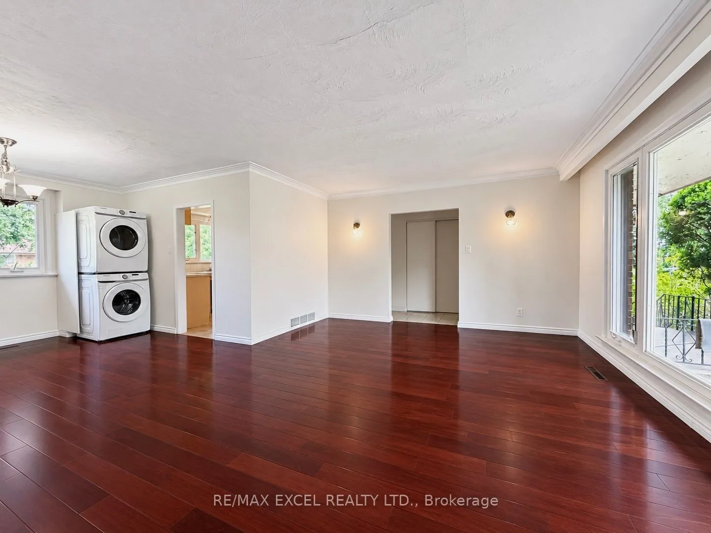 Detached Home For Lease | E13630680