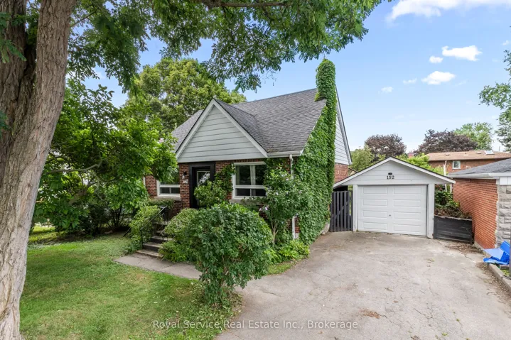152 Harmony S Road, Oshawa, ON L1H 6T5