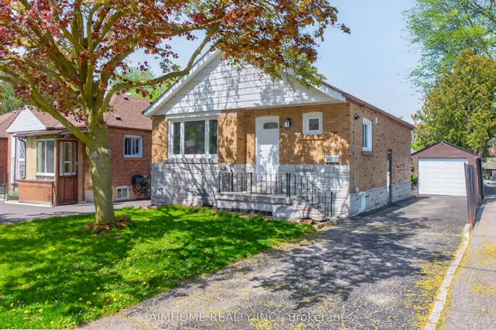 140 Meighen Avenue, Toronto E03, ON M4B 2H9