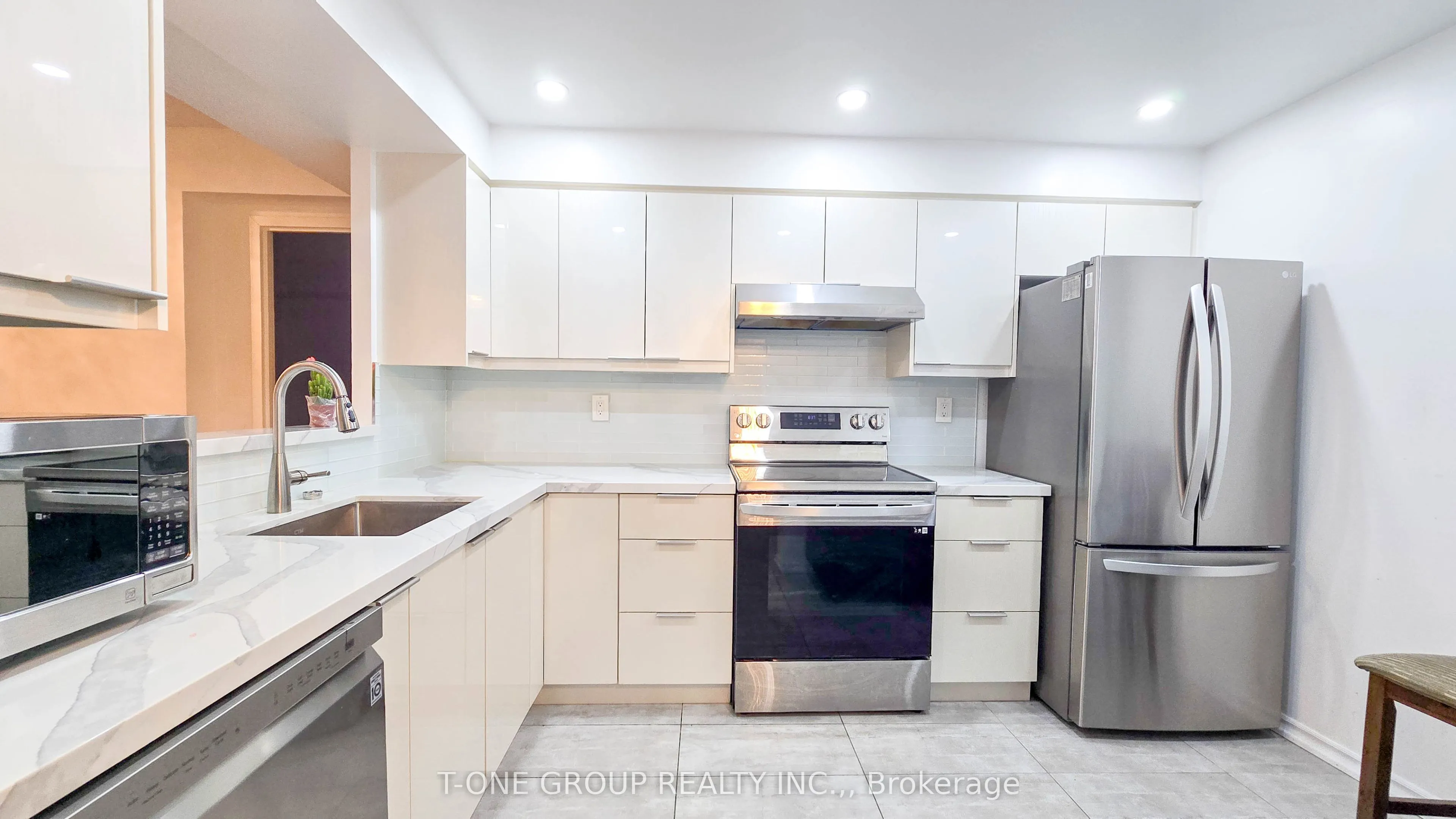 Property For Lease | E13636358