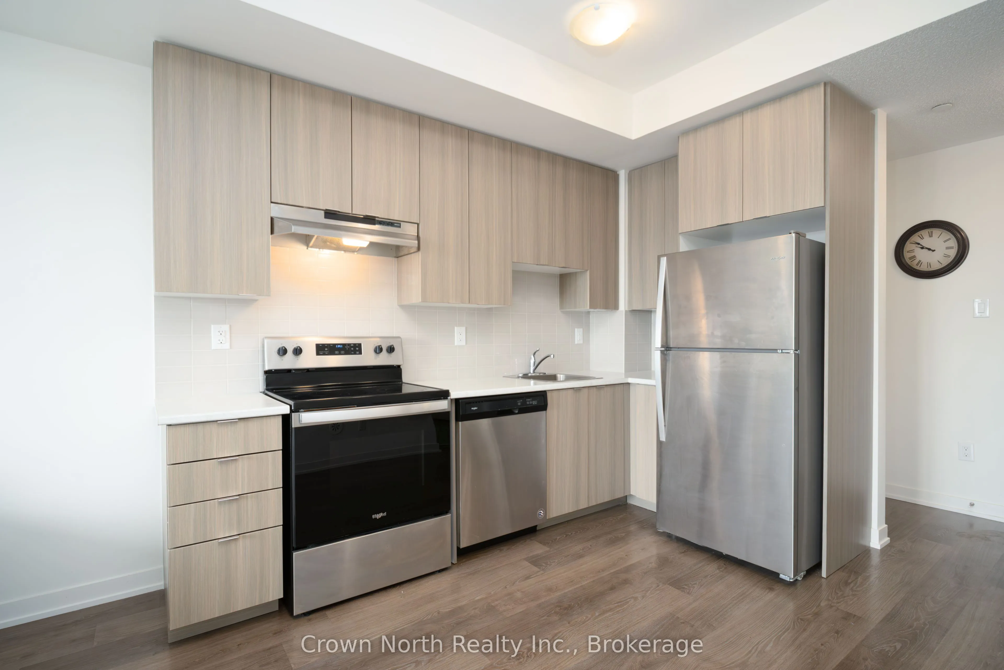 Property For Lease | E13641868