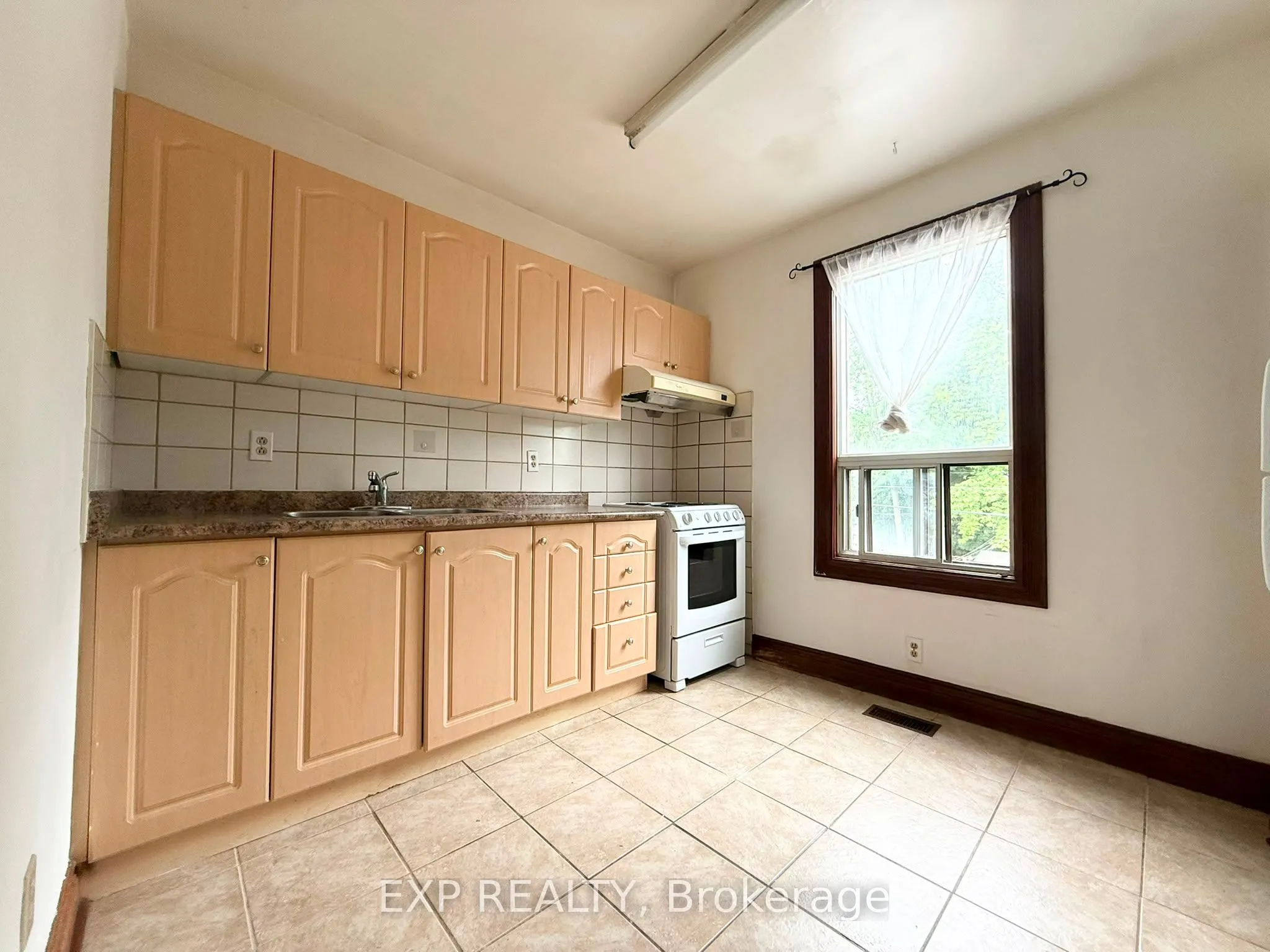 Property For Lease | E13643318