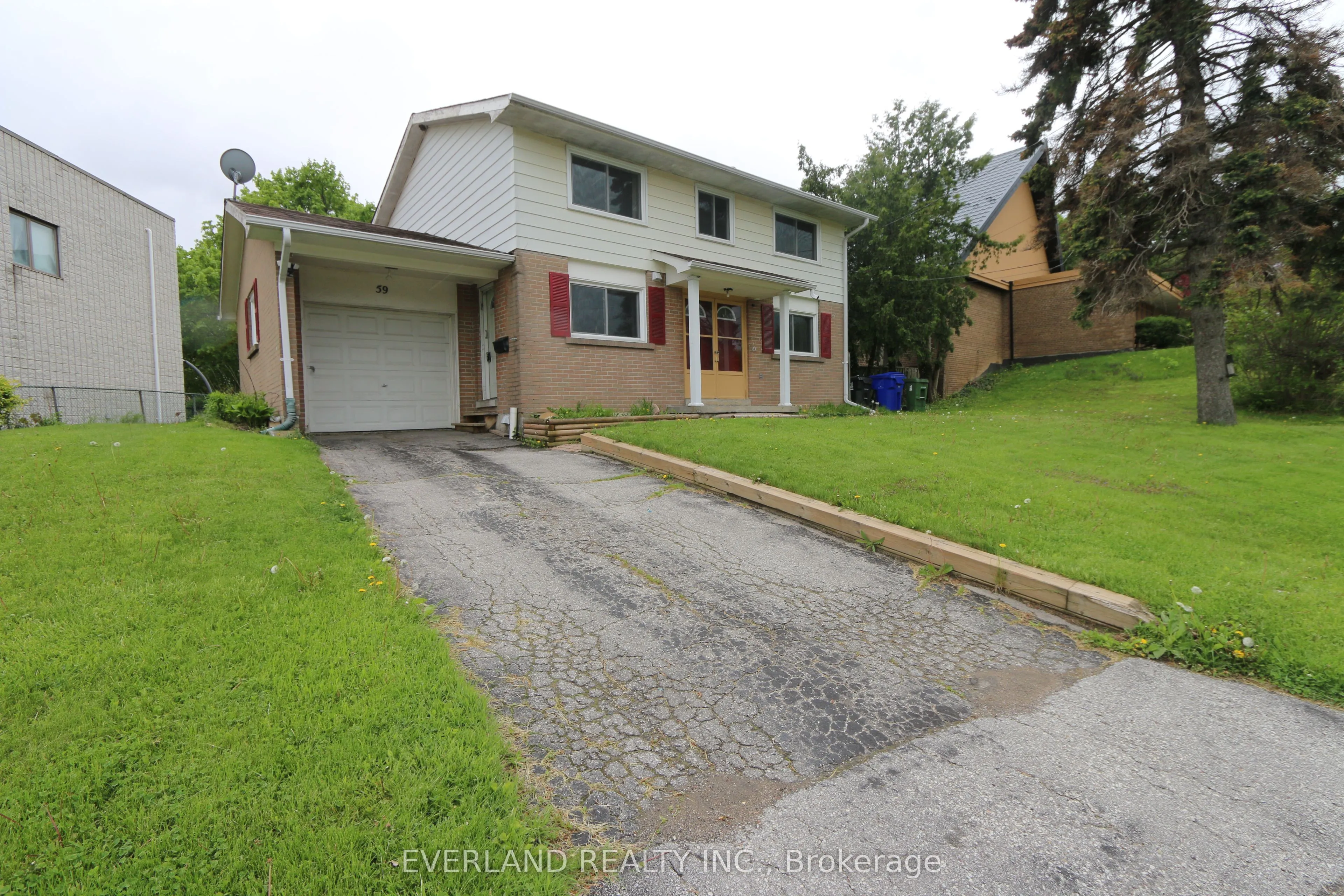 Detached Home For Lease | E13643942