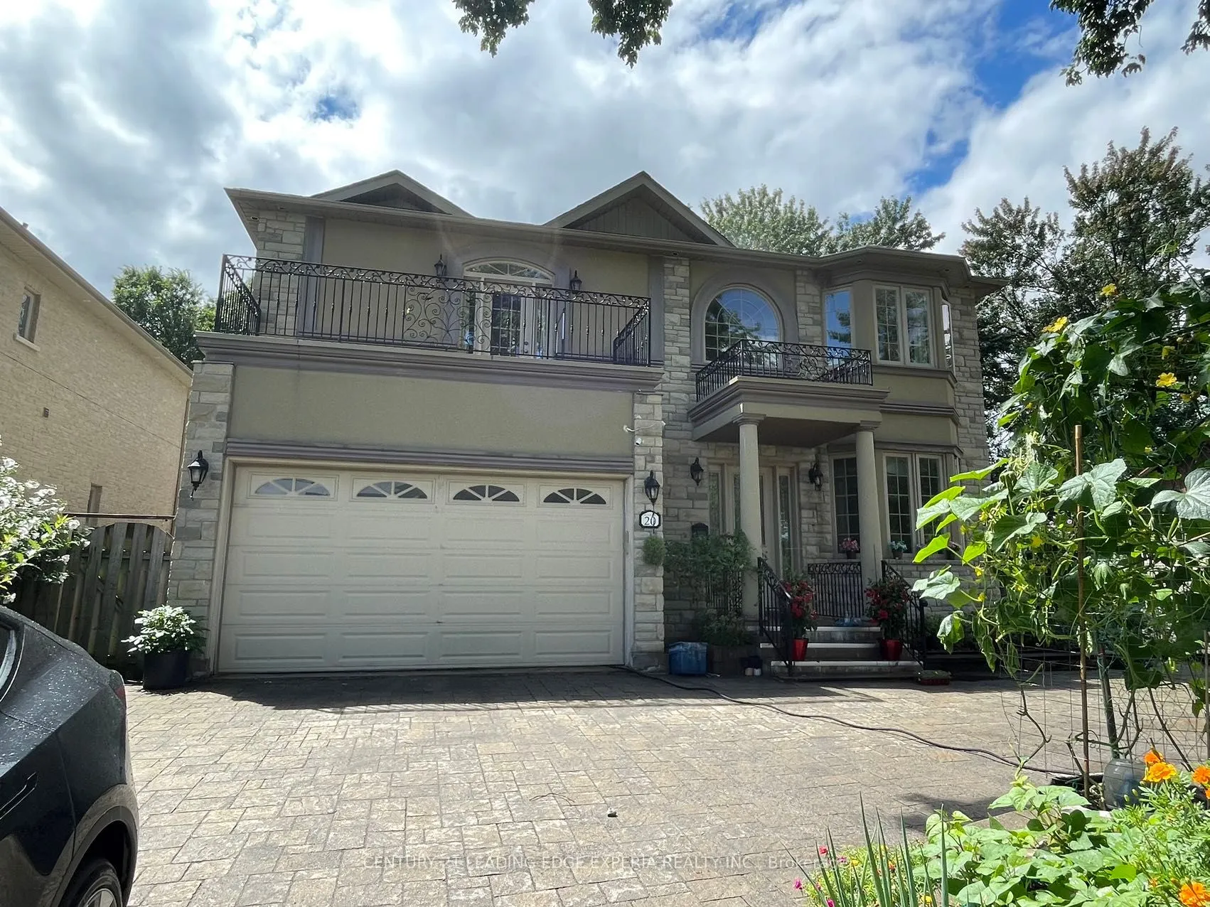 Detached Home For Lease | E13644968