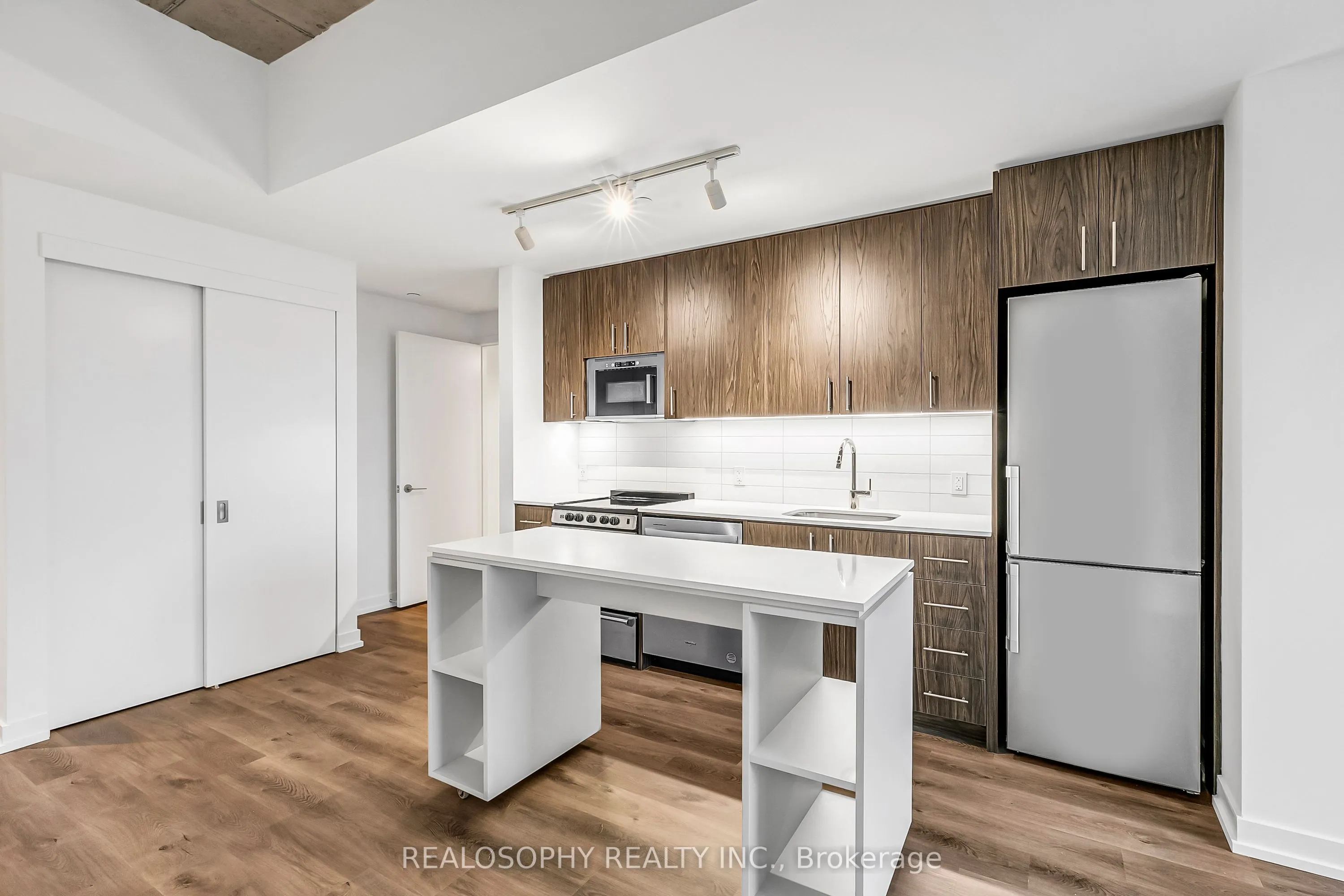 Property For Lease | E13645670