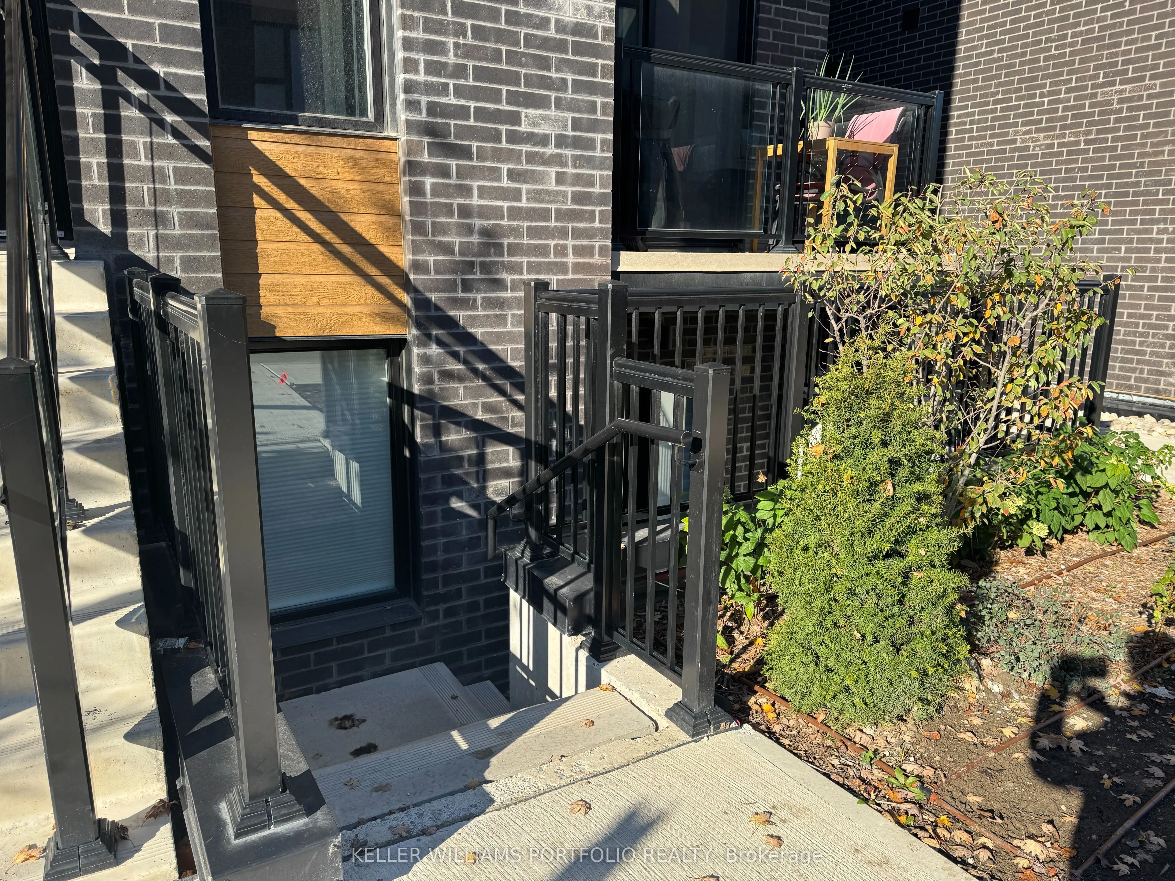 Property For Lease | E13646970