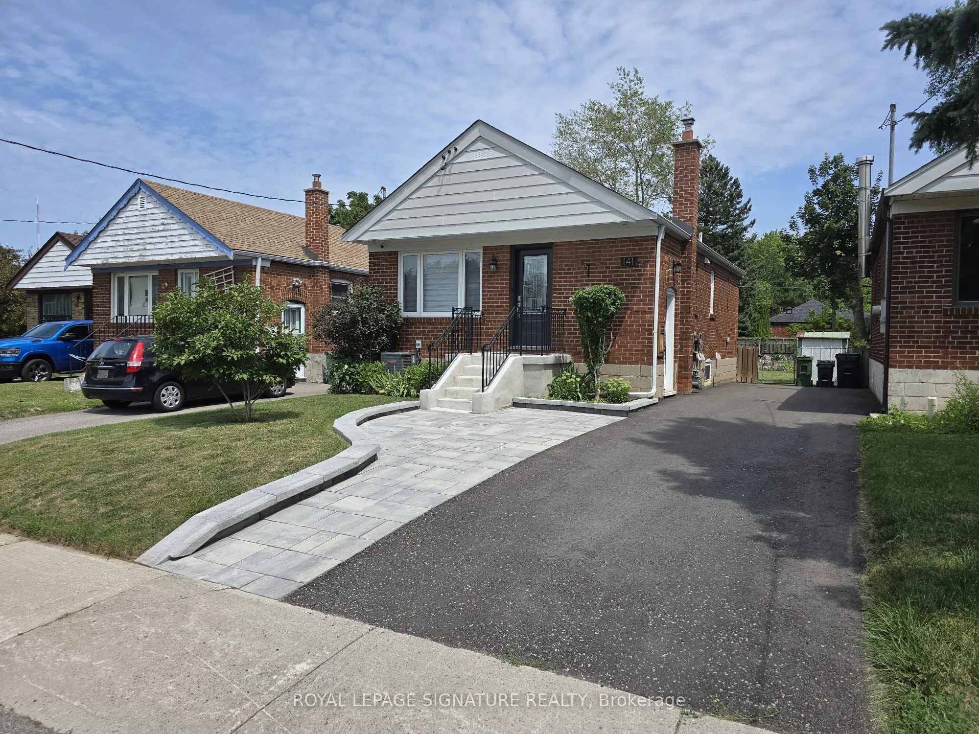 Detached Home For Lease | E13653026