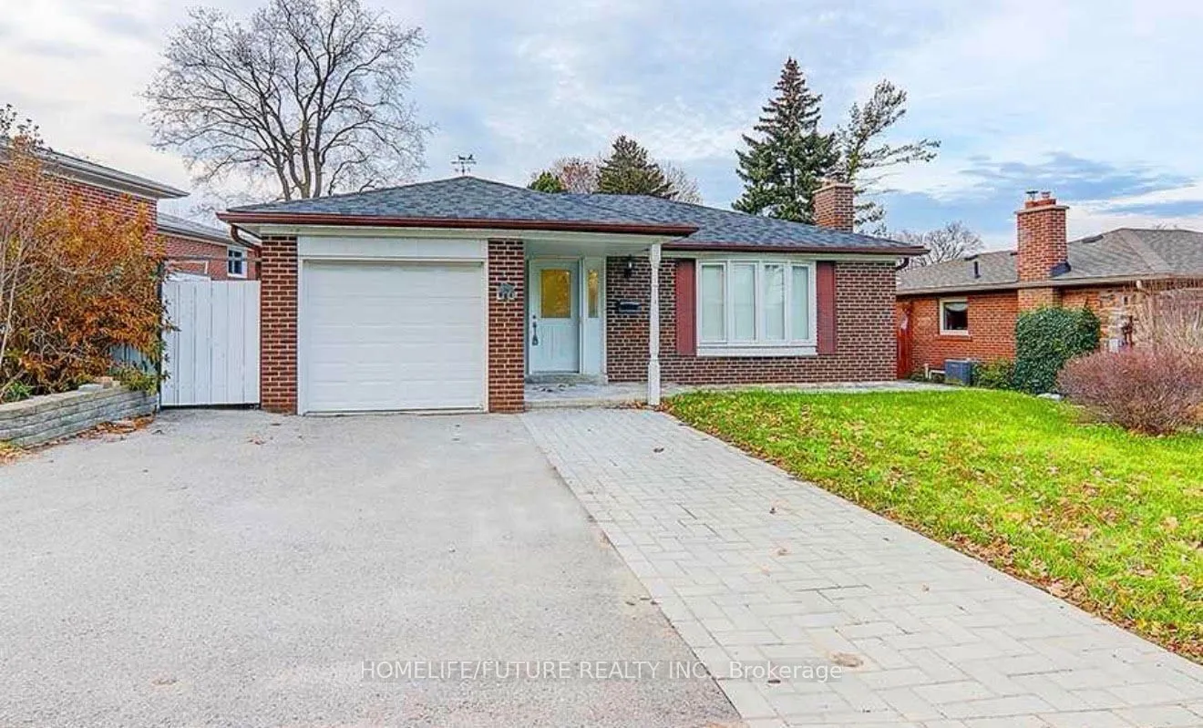 Detached Home For Lease | E13660092