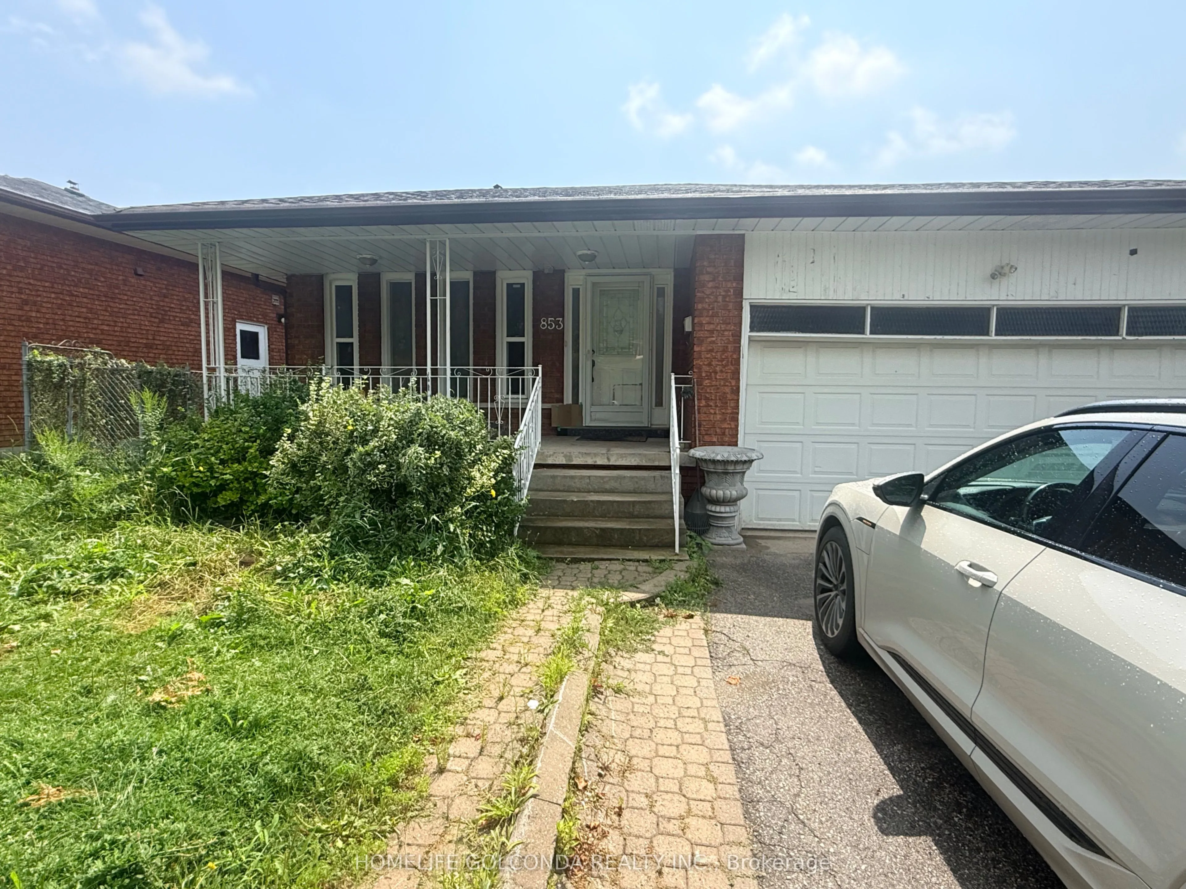 Detached Home For Lease | E13662854