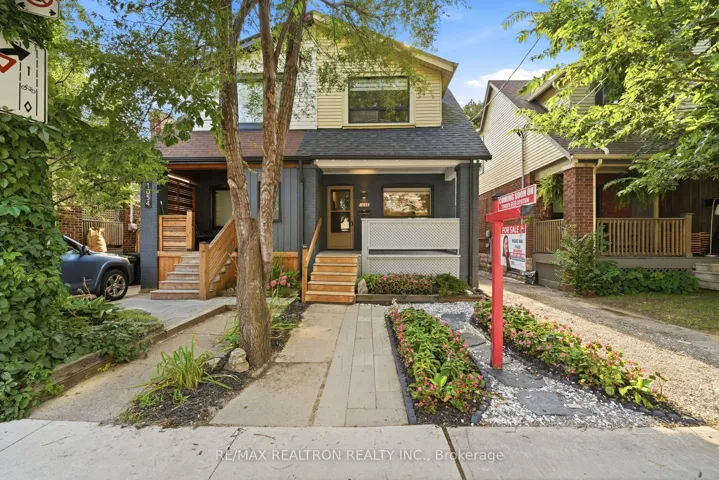 1056 Woodbine W Avenue, Toronto E03, ON M4C 4C5
