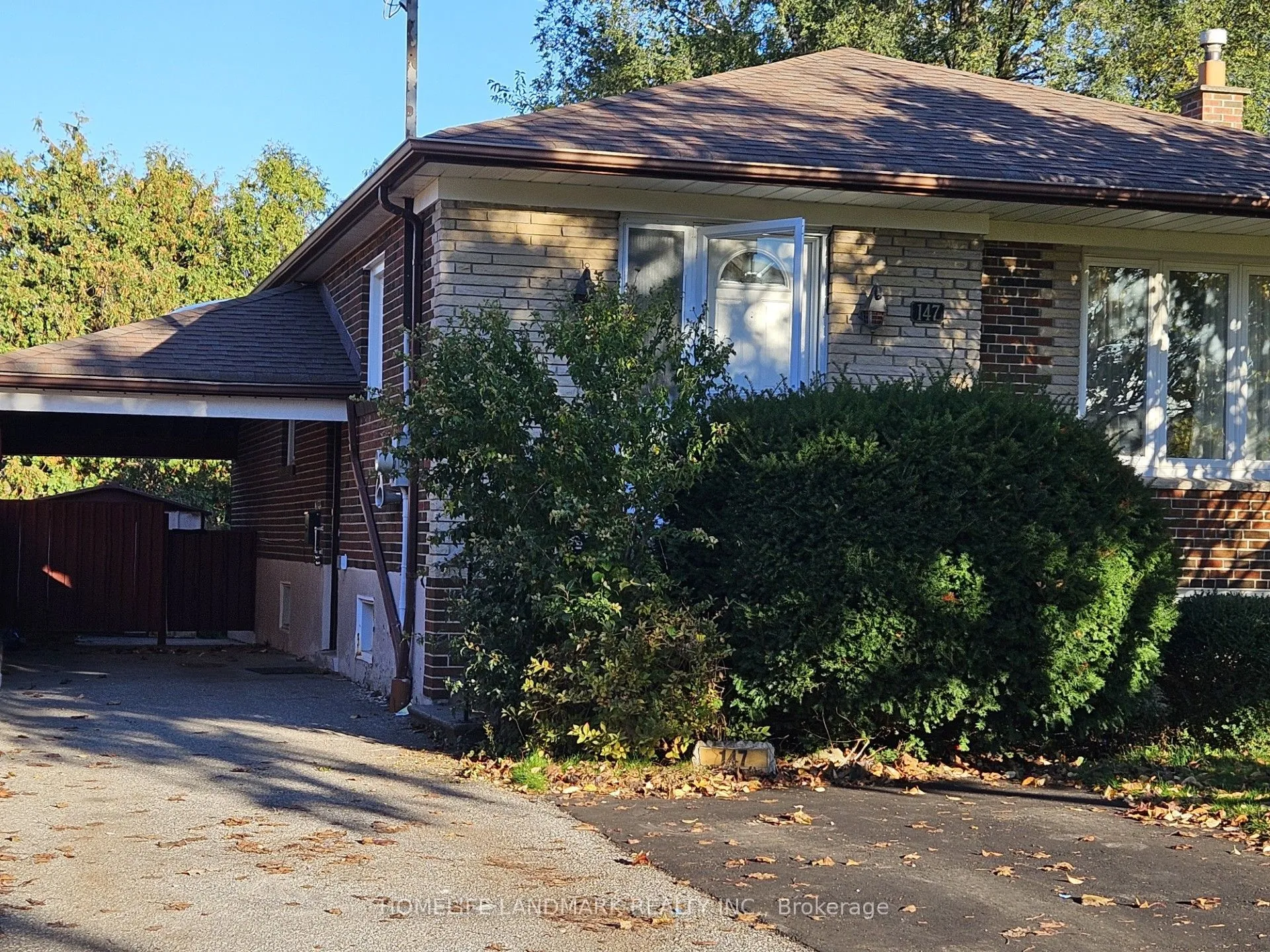 Detached Home For Lease | E13667570