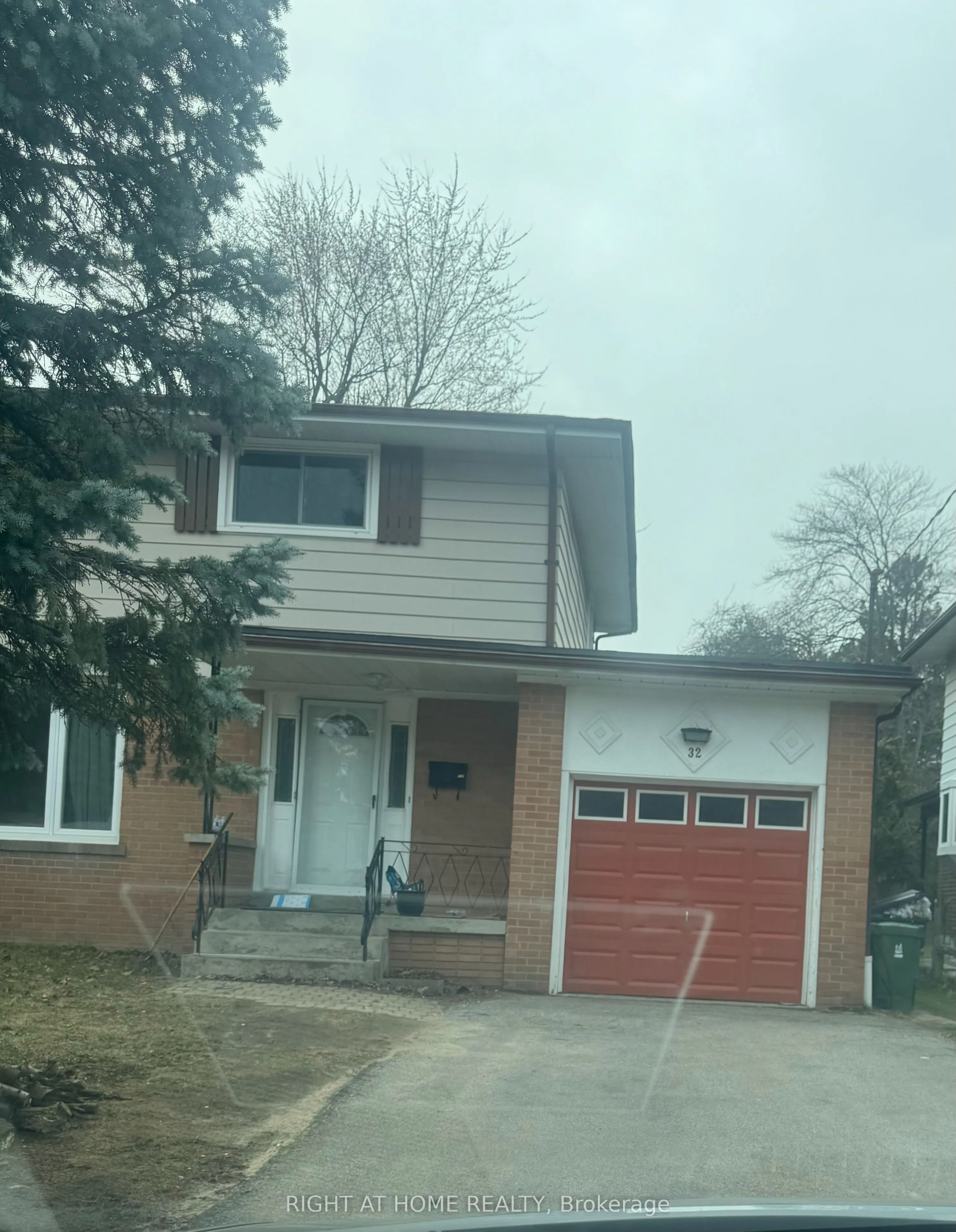 Detached Home For Lease | E13668154