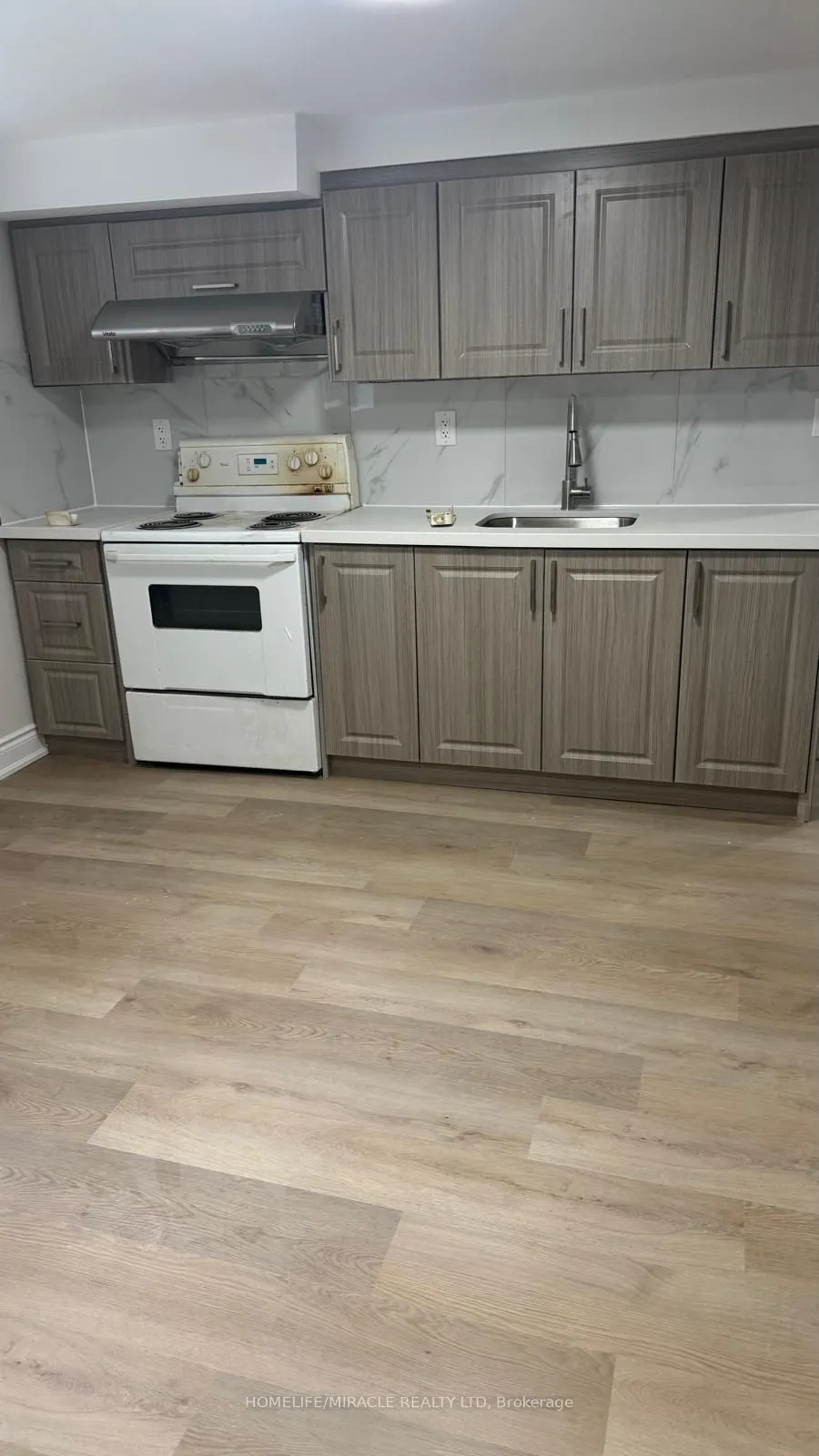 Detached Home For Lease | E13670266