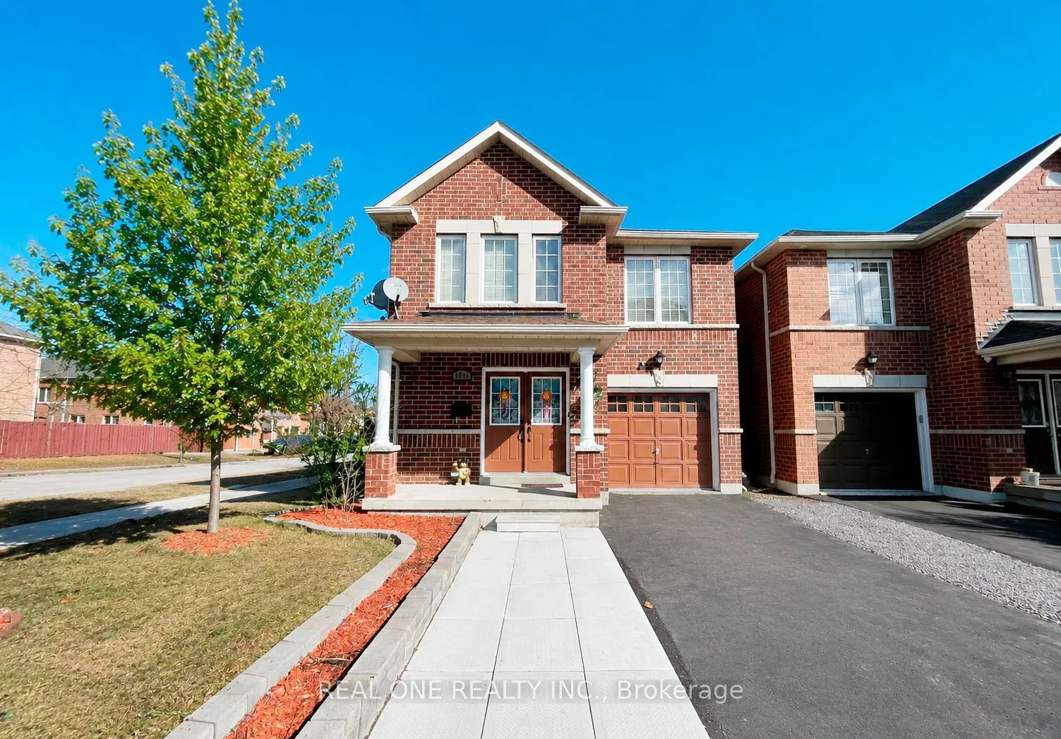 Detached Home For Lease | E13672168