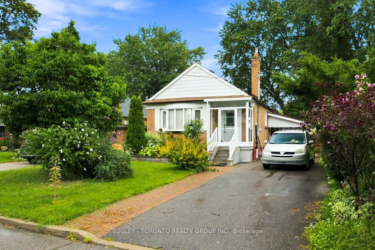 Detached Home For Lease | E13672816