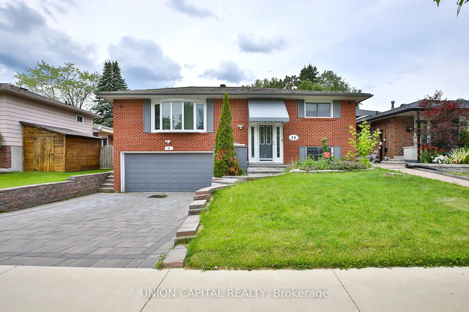 Detached Home For Lease | E13675364