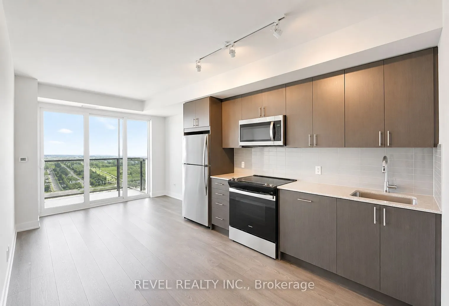Property For Lease | E13677058