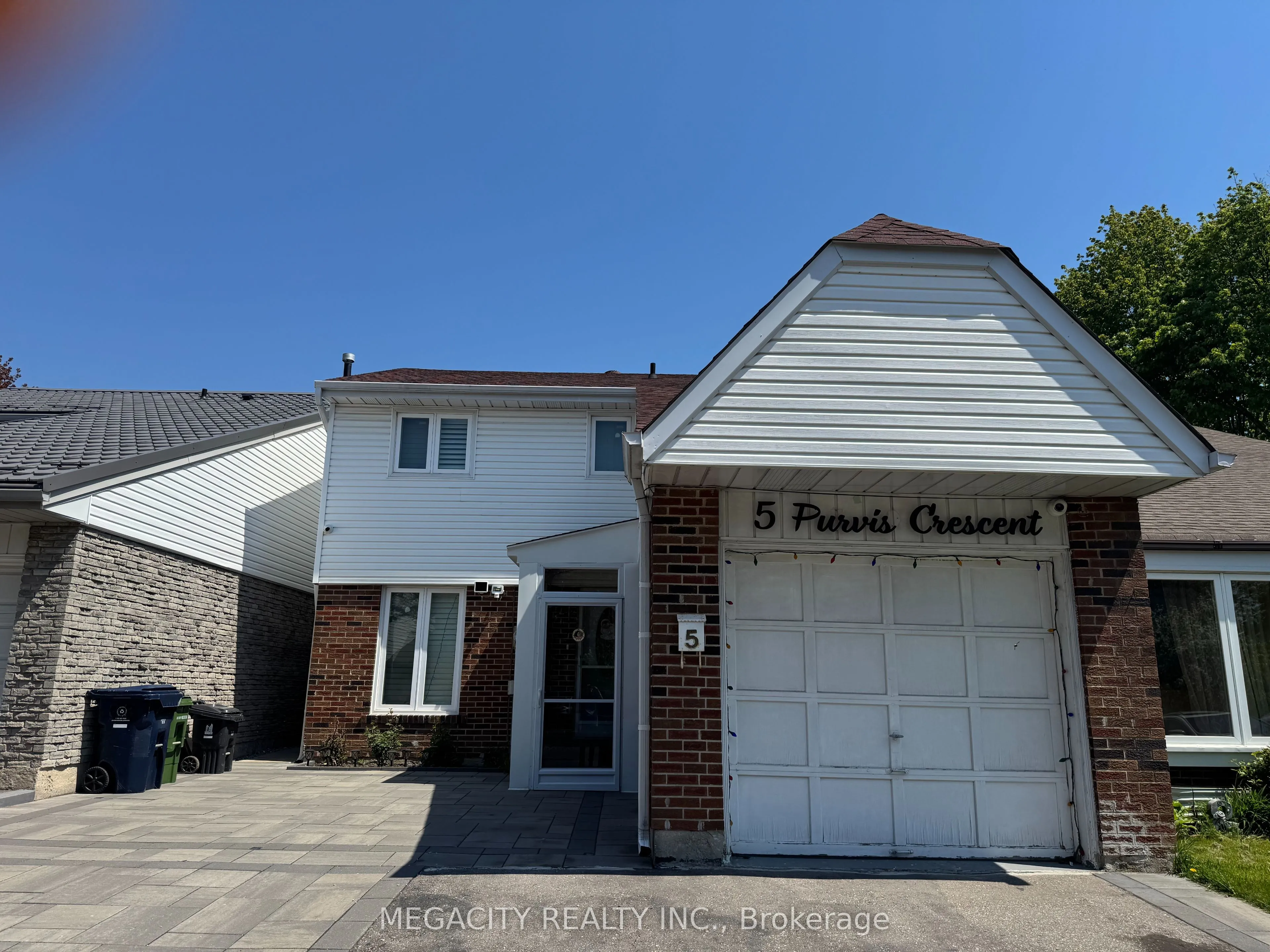 Semi-Detached Home For Sale | E13680252