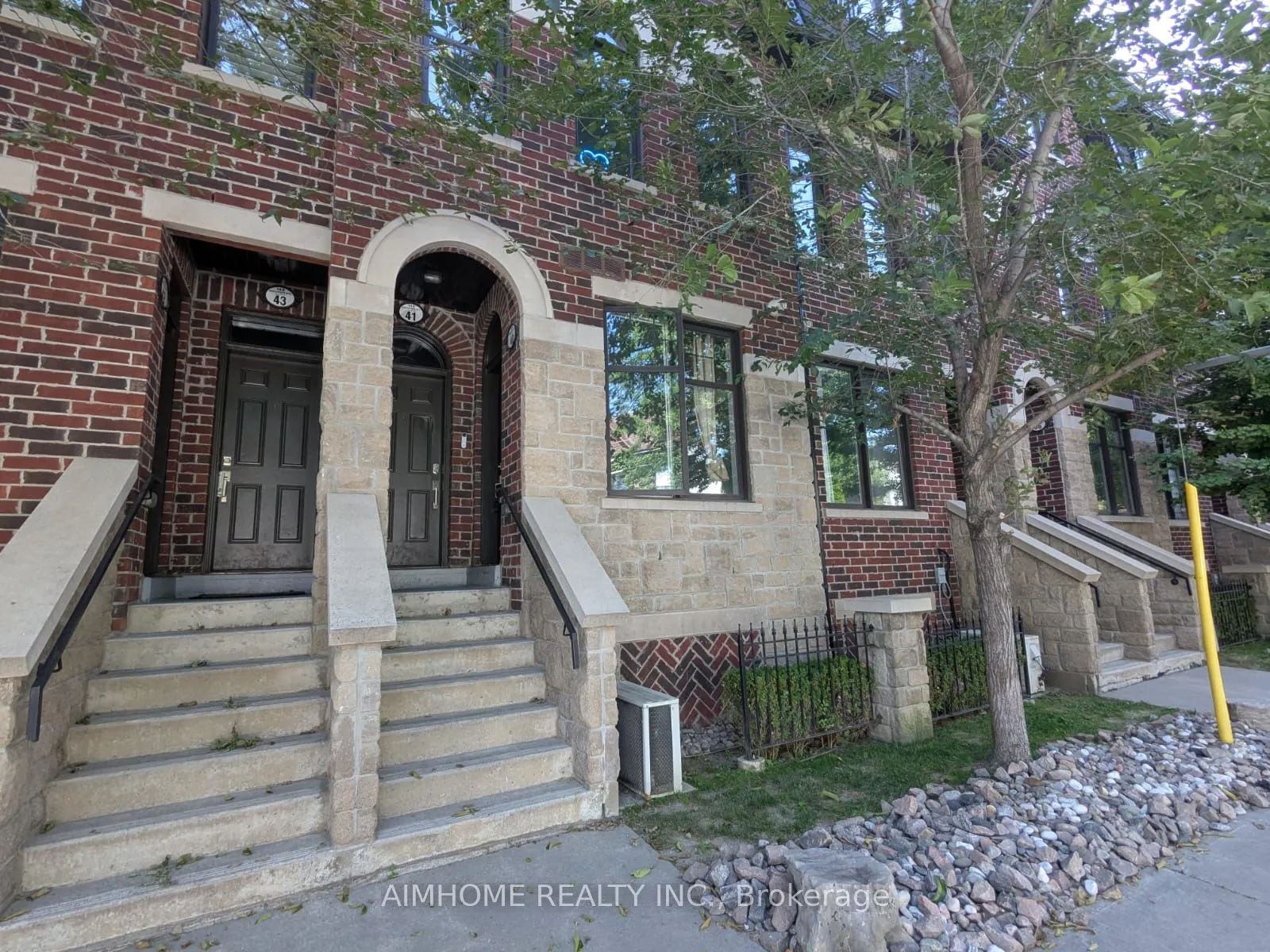 Property For Lease | E13681424